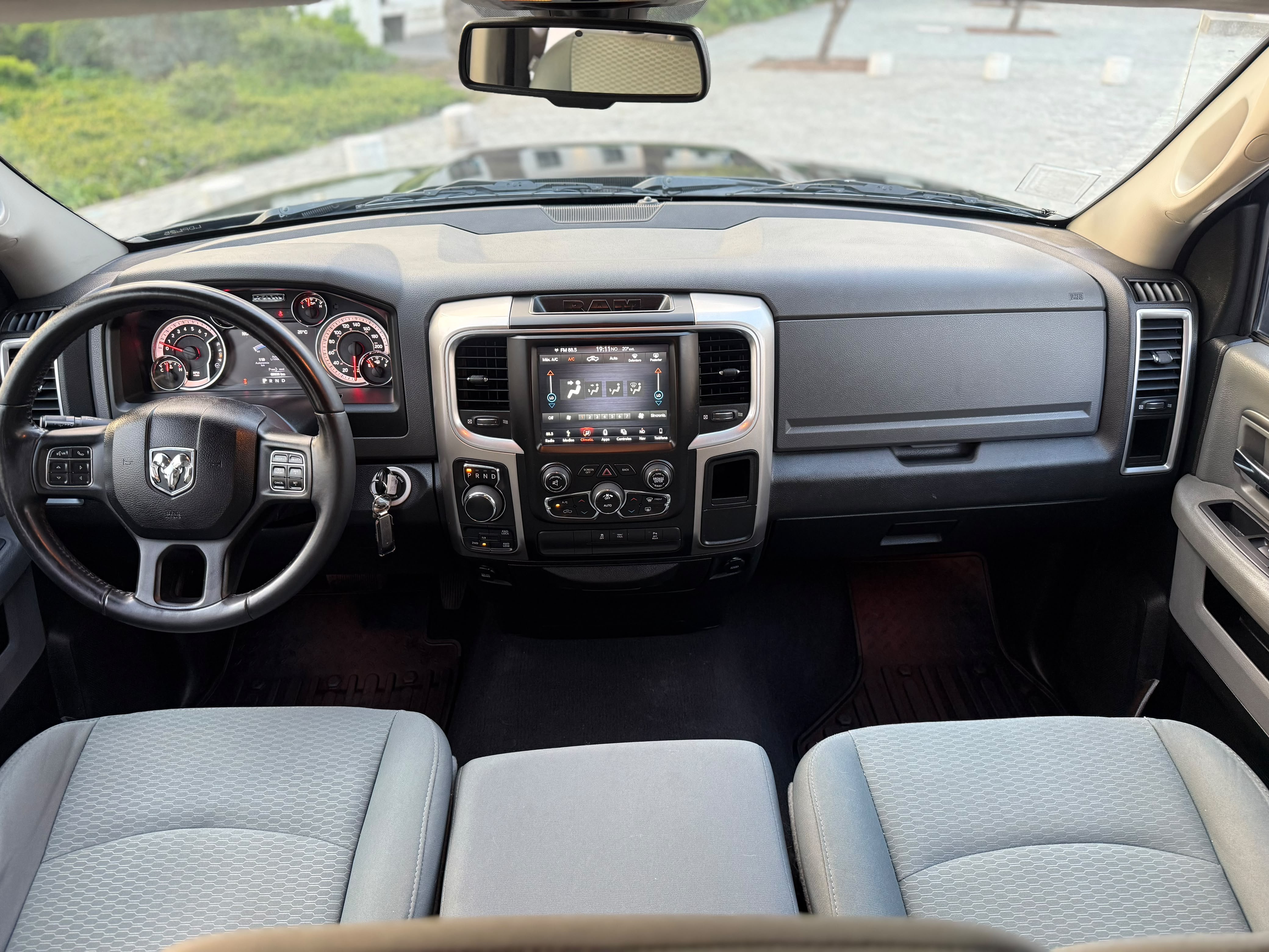 RAM 1500 — foto 13 de 20
