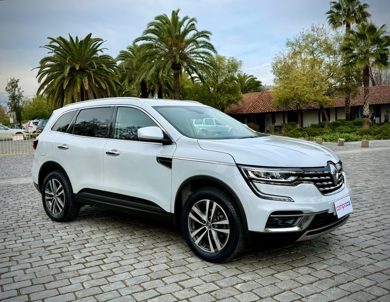 Renault Koleos — foto 2 de 18
