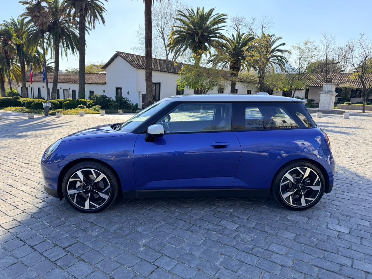 MINI Cooper — foto 5 de 17