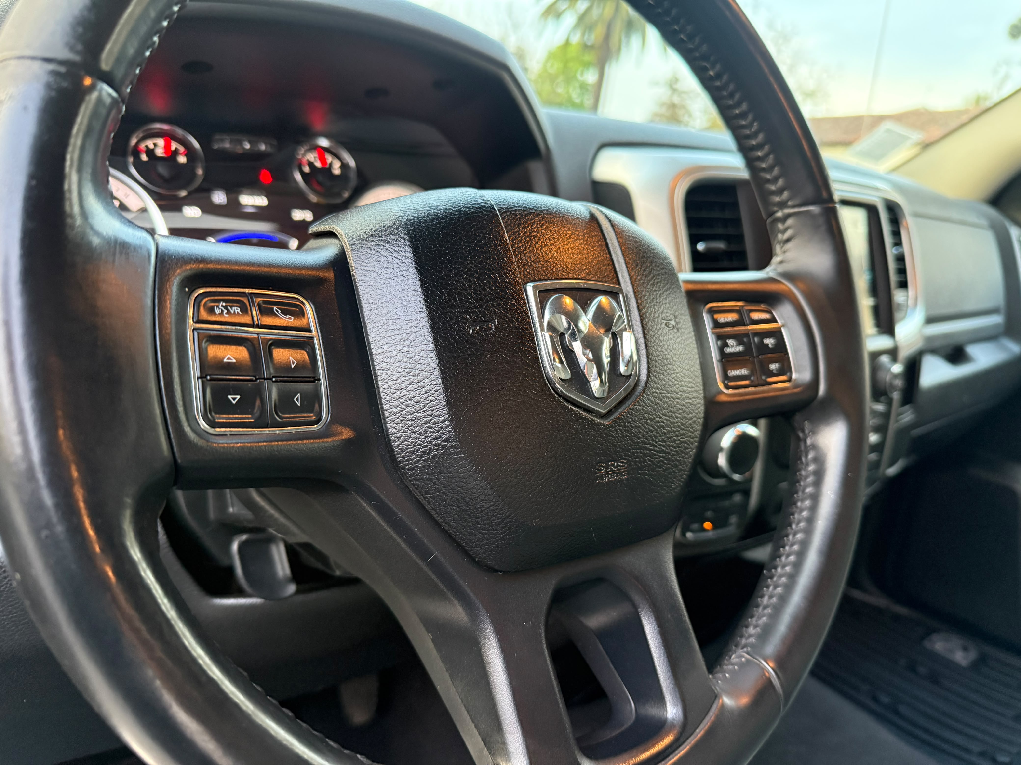 RAM 1500 — foto 18 de 20