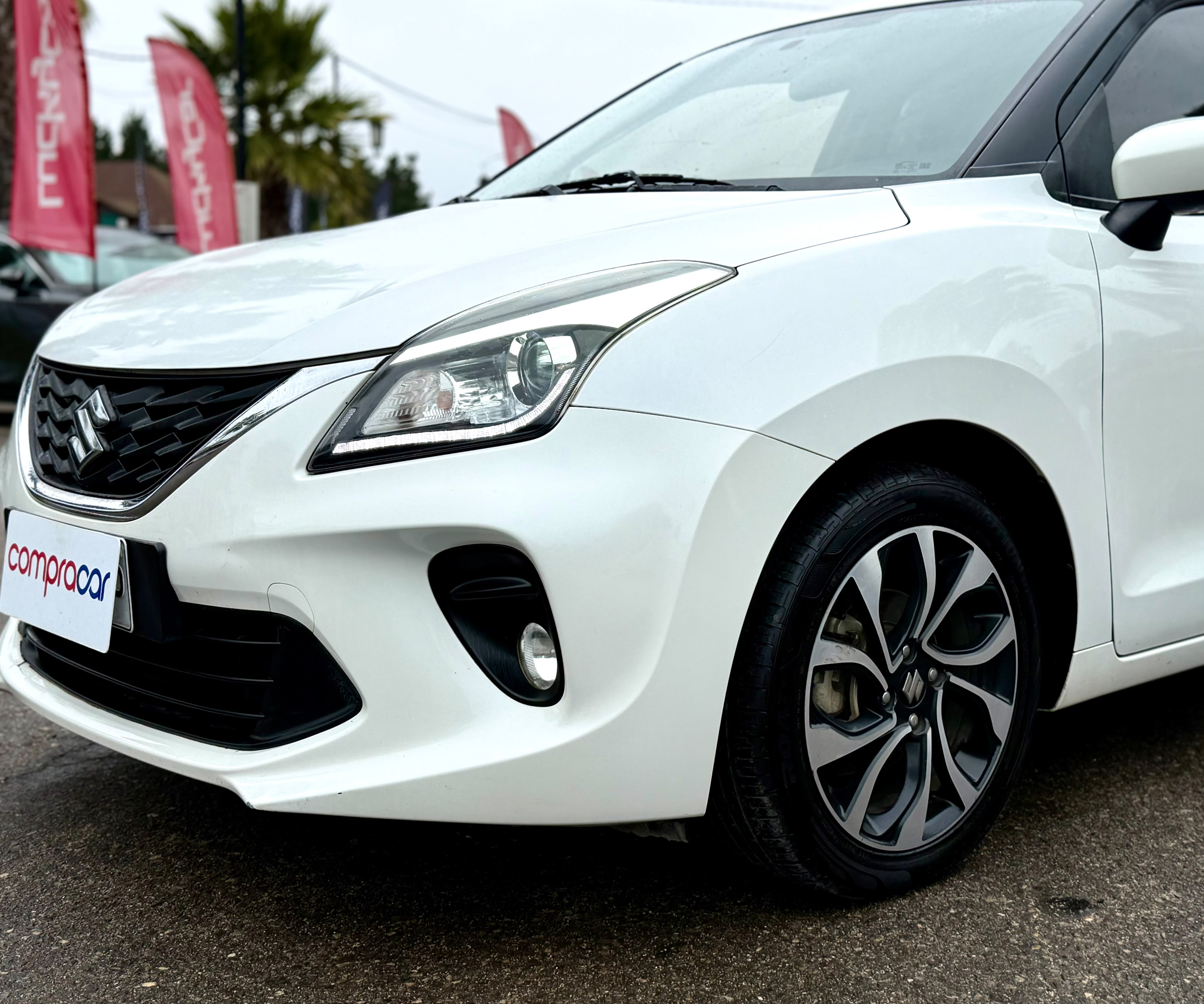 Suzuki Baleno — foto 7 de 15