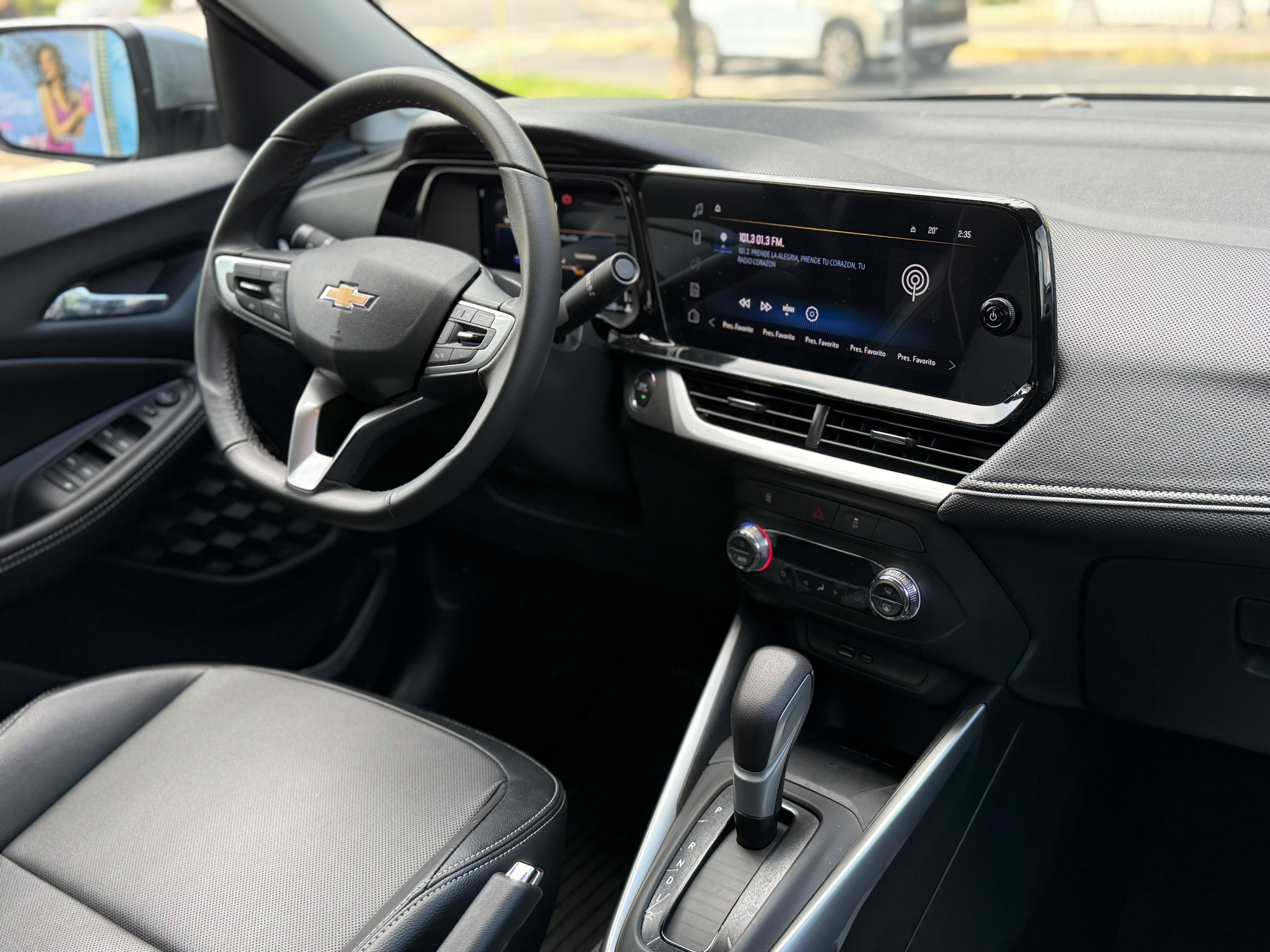 Chevrolet Montana — foto 13 de 20