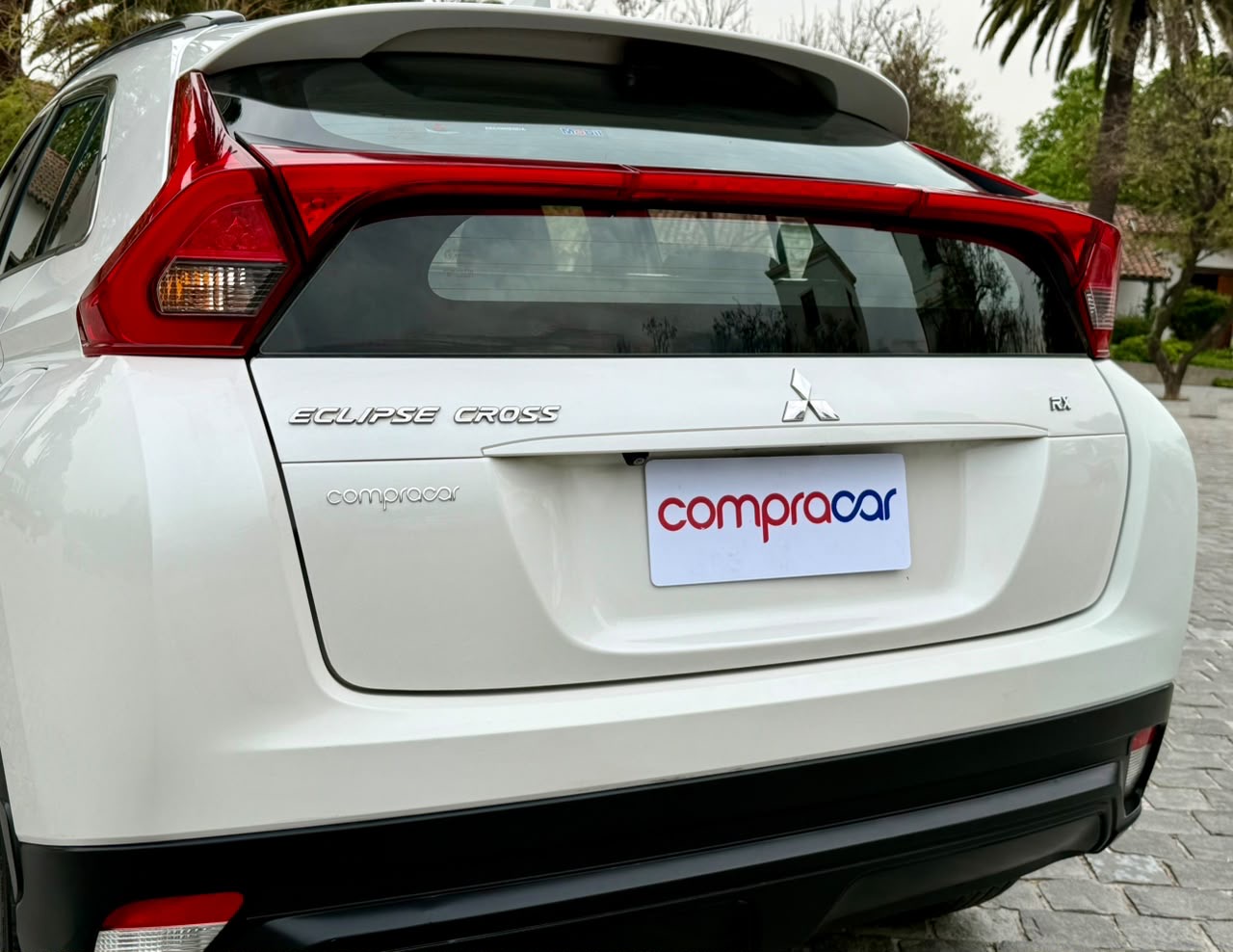 Mitsubishi Eclipse Cross — foto 10 de 20