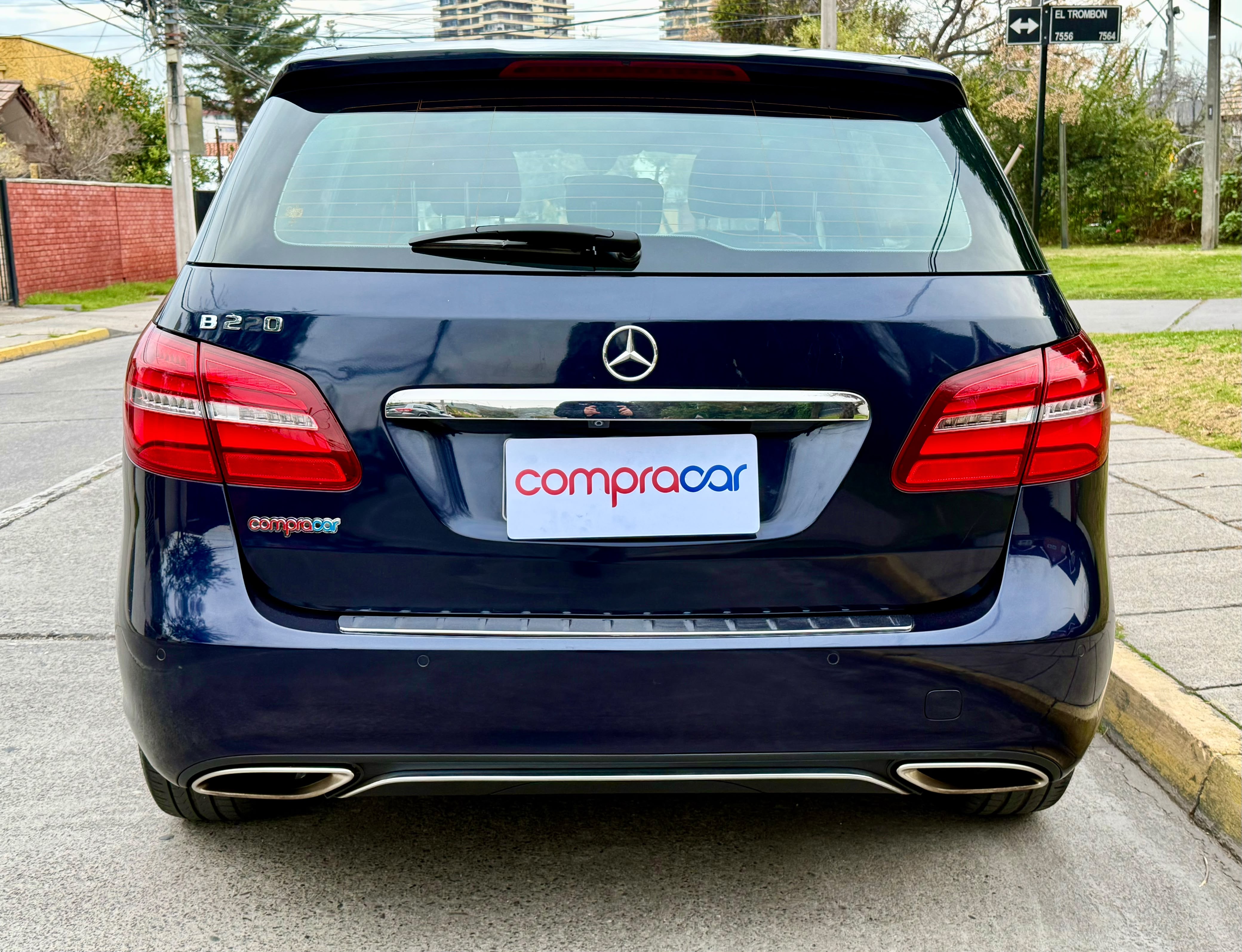 Mercedes-Benz B220 — foto 8 de 17