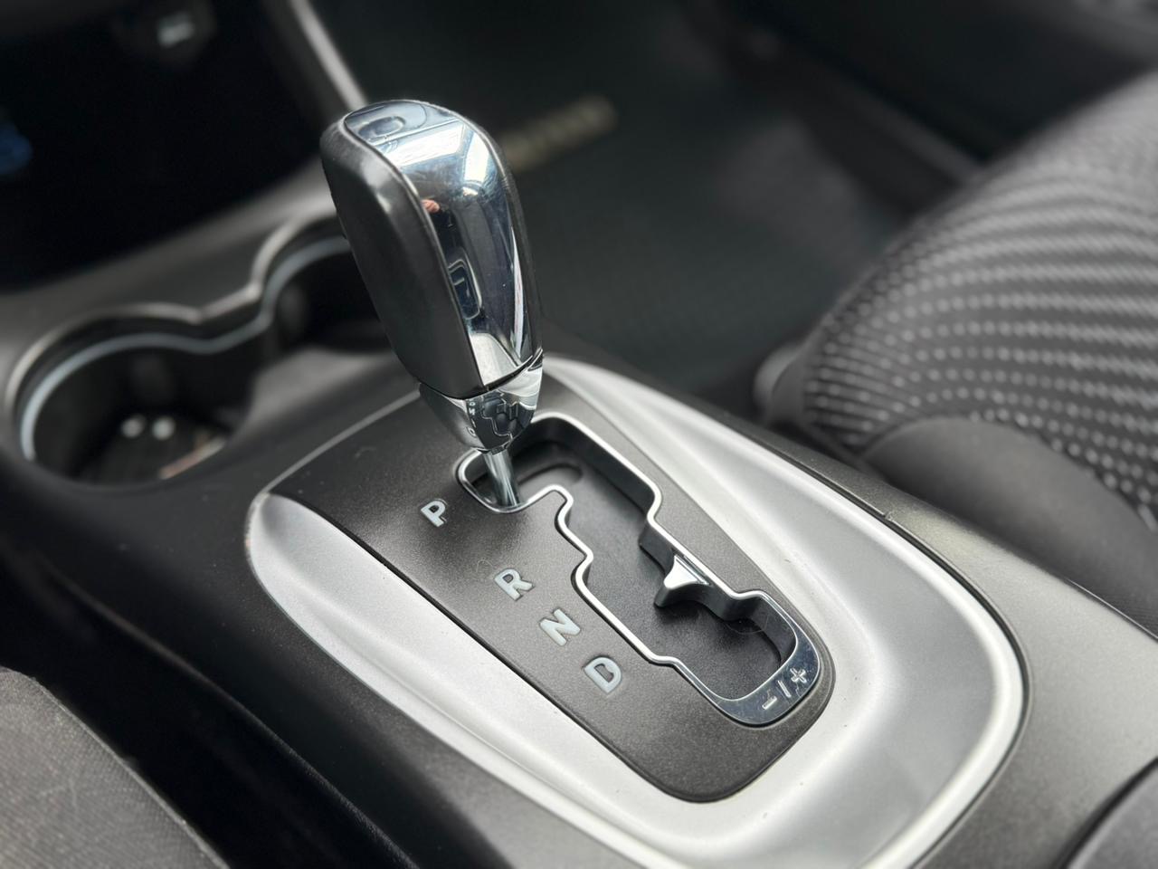 Dodge Journey — foto 13 de 21