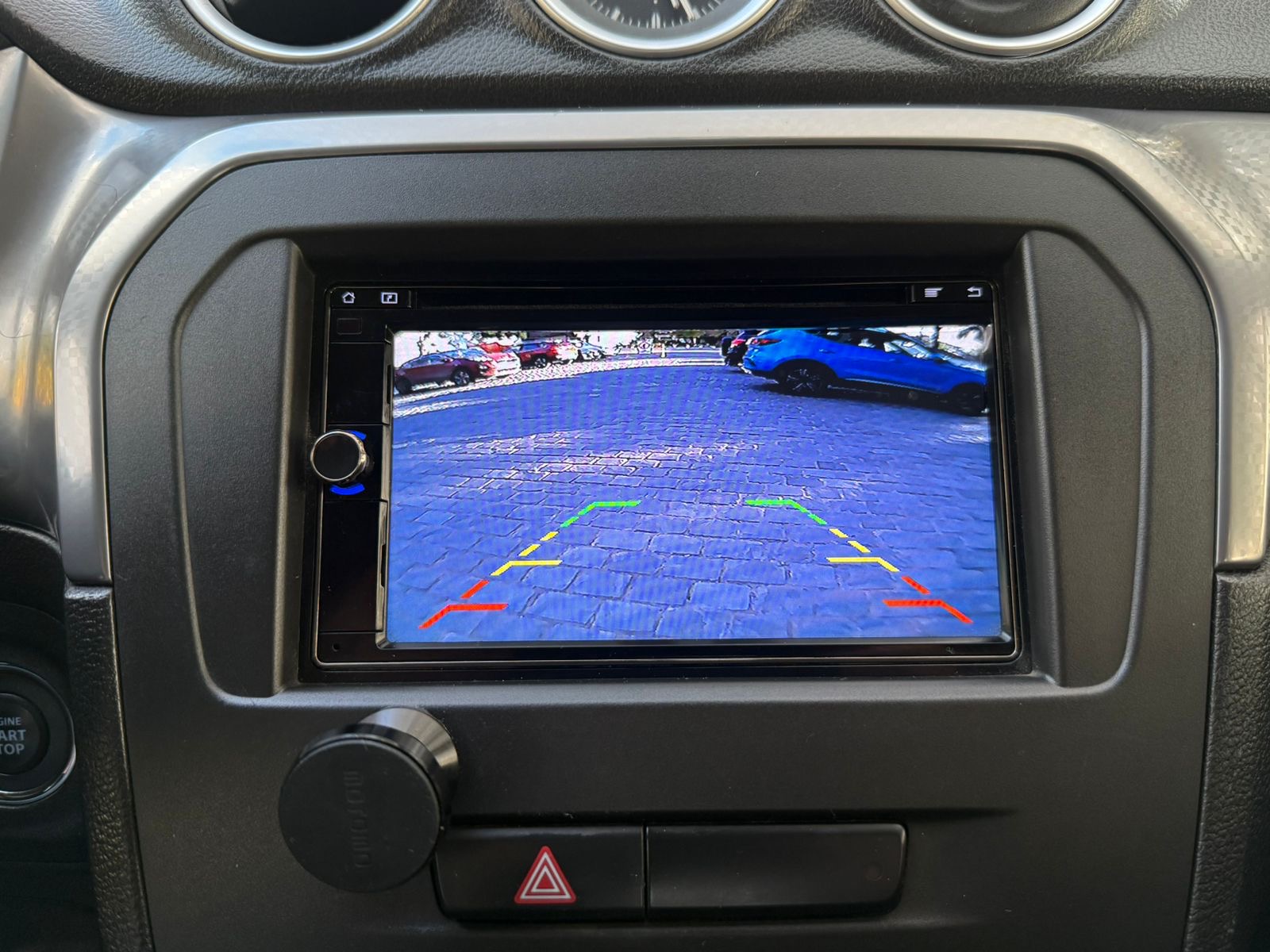 Suzuki Vitara — foto 12 de 24