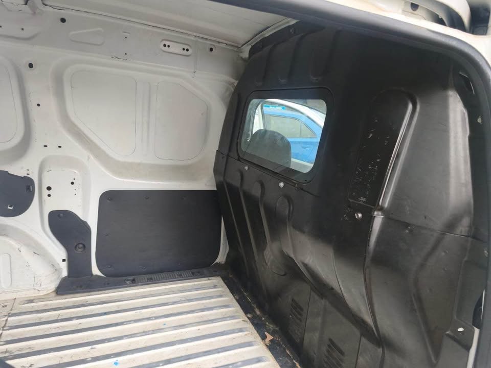 Renault Dokker — foto 14 de 15