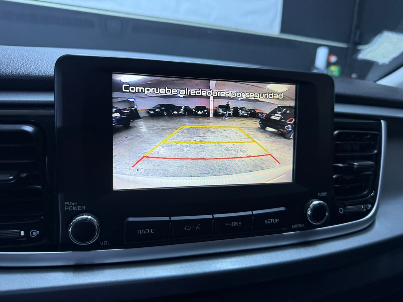 KIA Rio5 — foto 13 de 17
