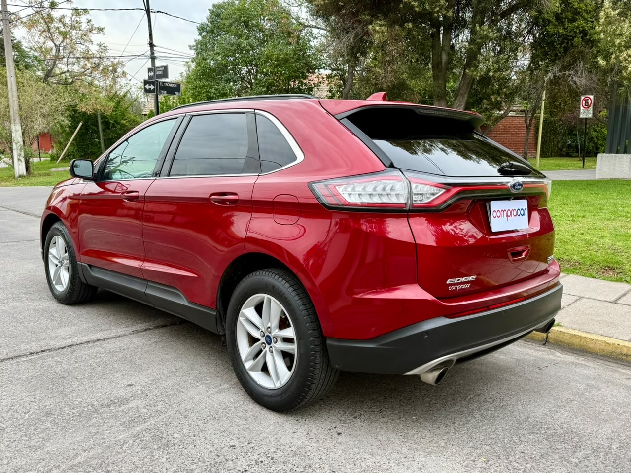 Ford Edge — foto 4 de 20