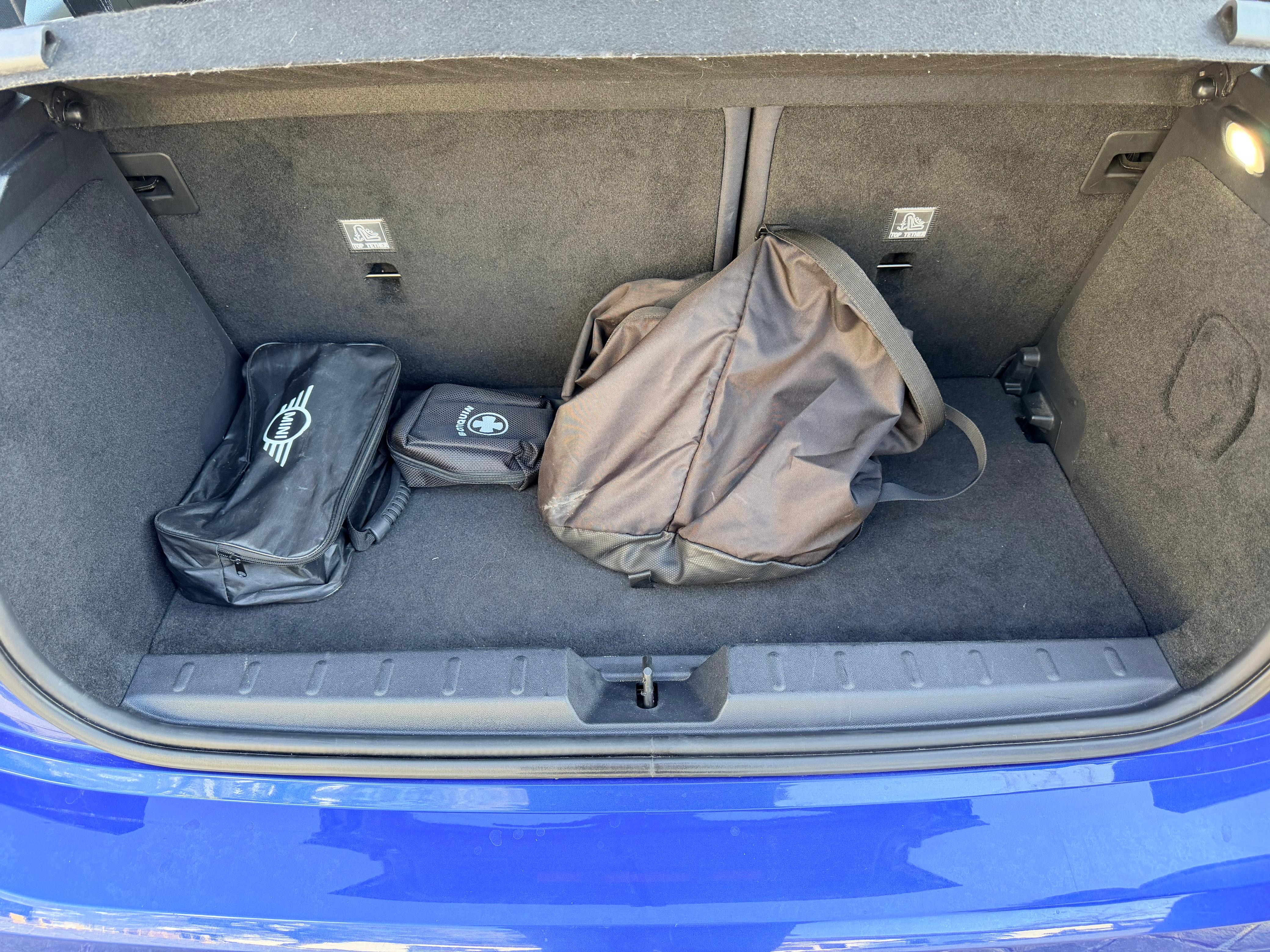 MINI Cooper — foto 17 de 17