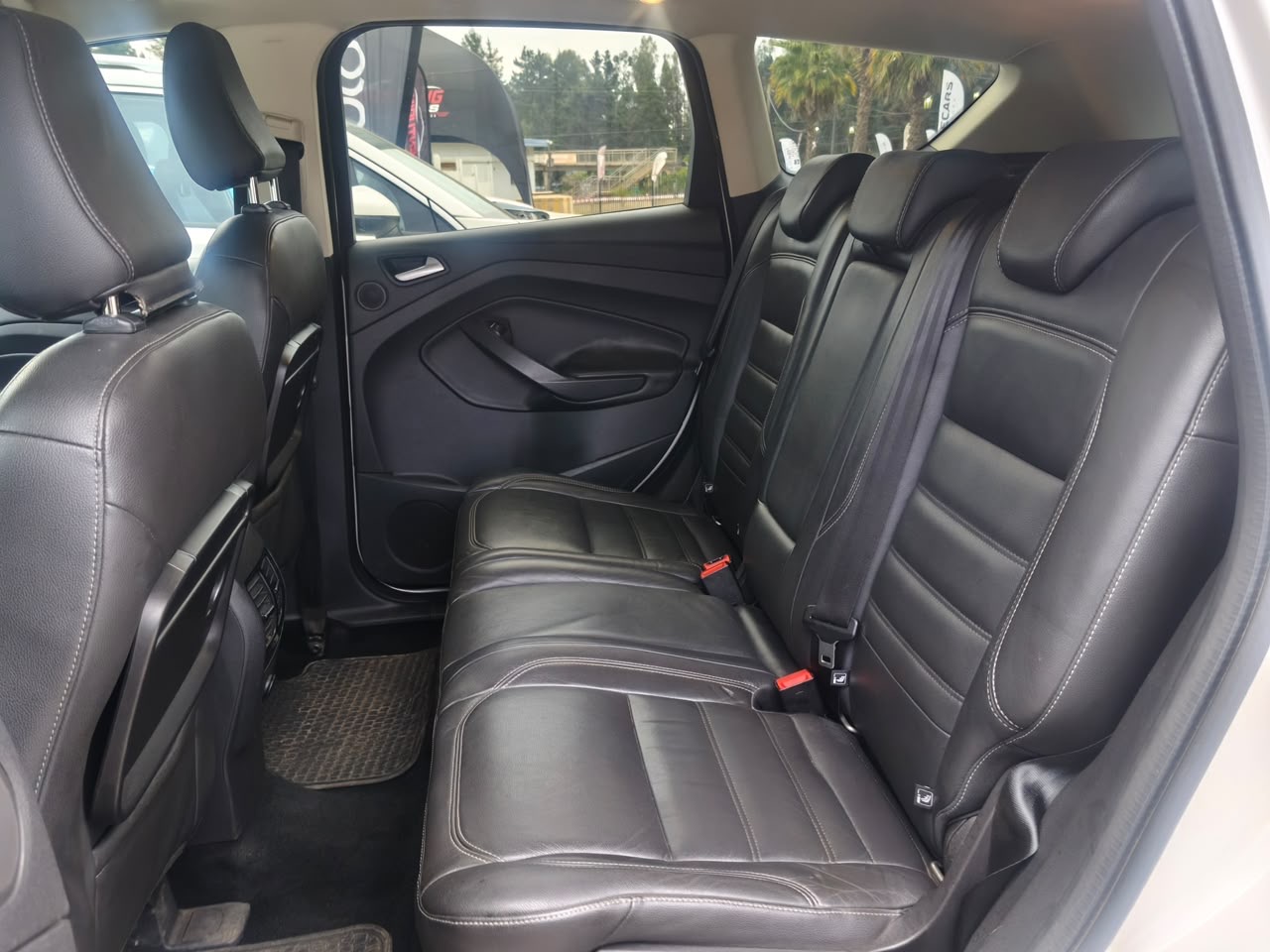 Ford Escape — foto 13 de 13