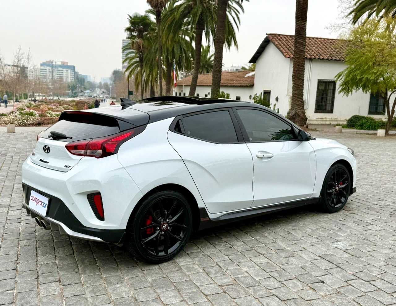 Hyundai Veloster — foto 3 de 21