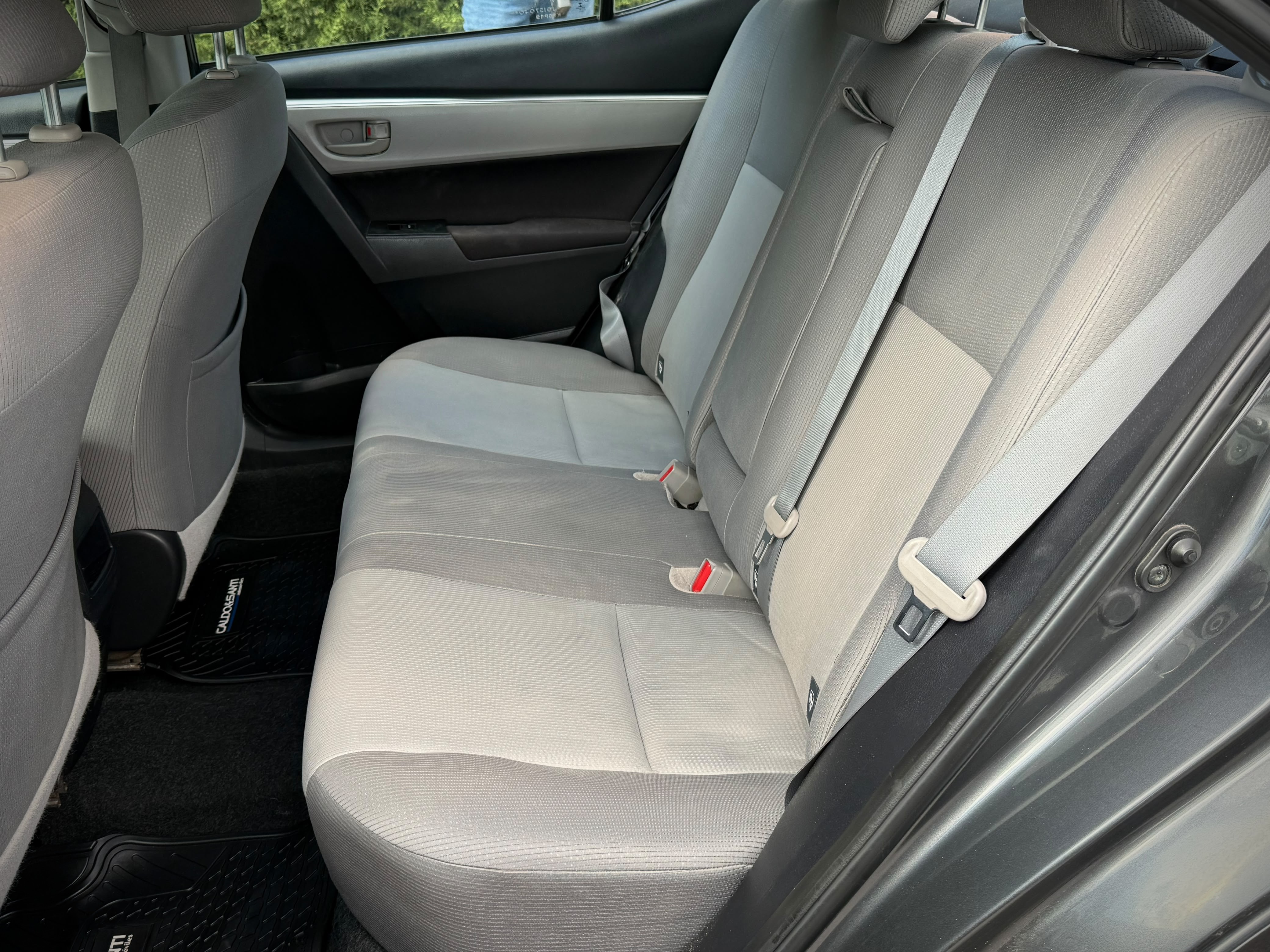 Toyota Corolla — foto 18 de 18