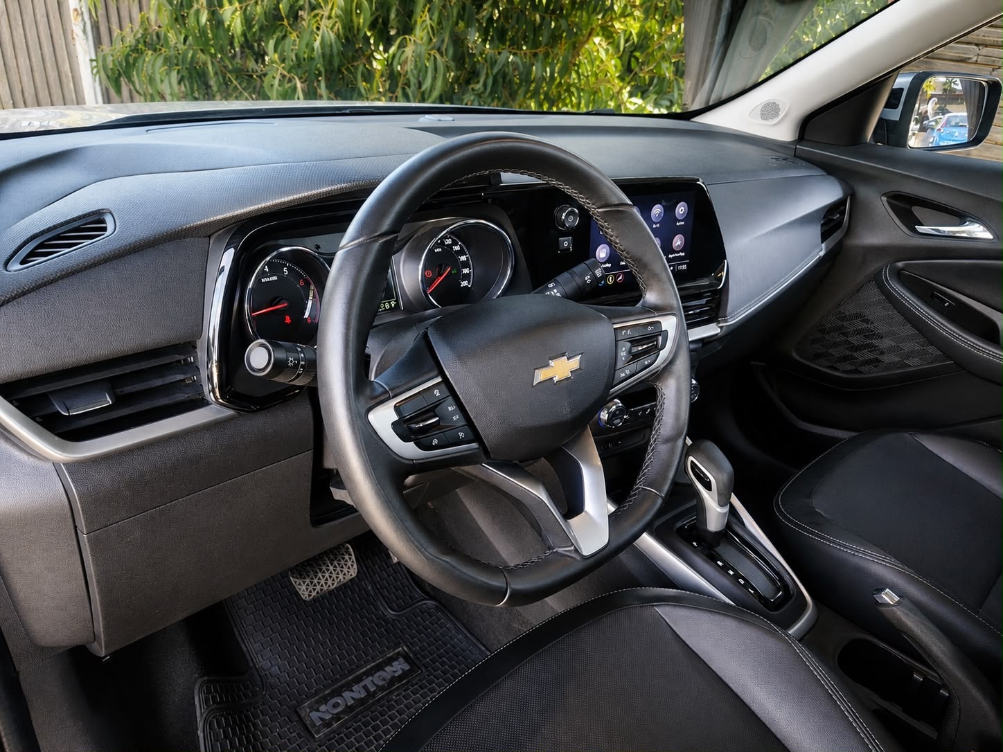 Chevrolet Montana — foto 18 de 20