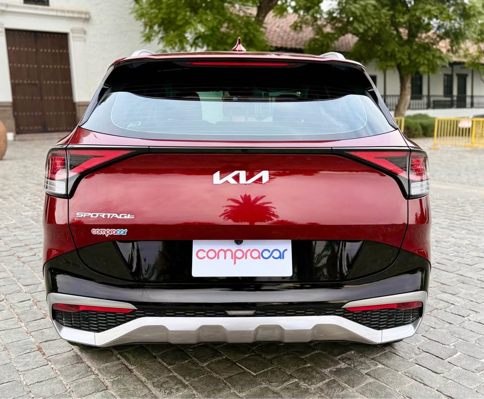 KIA Sportage — foto 8 de 19