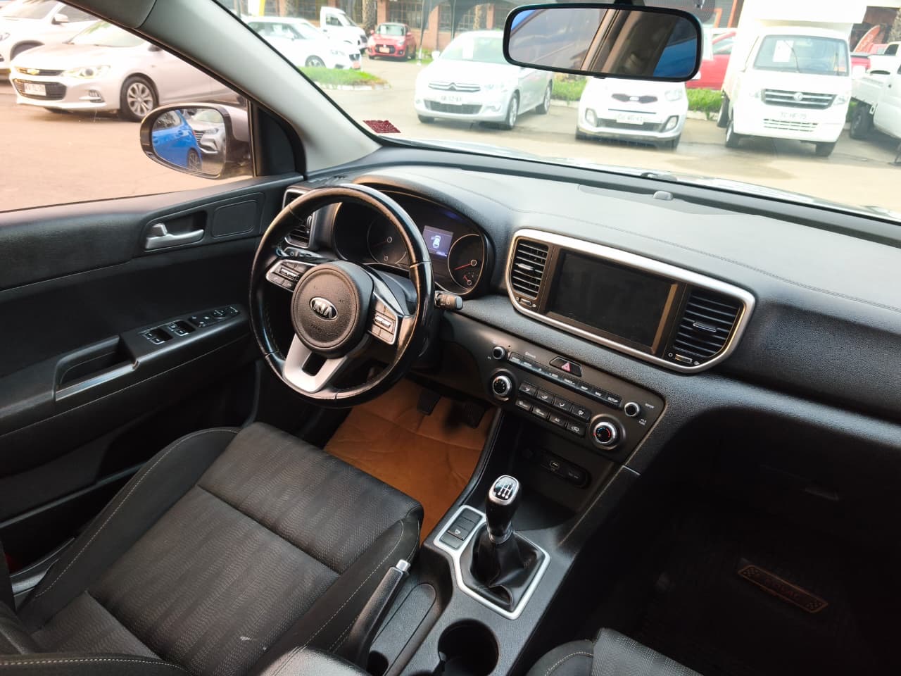 KIA Sportage — foto 14 de 16
