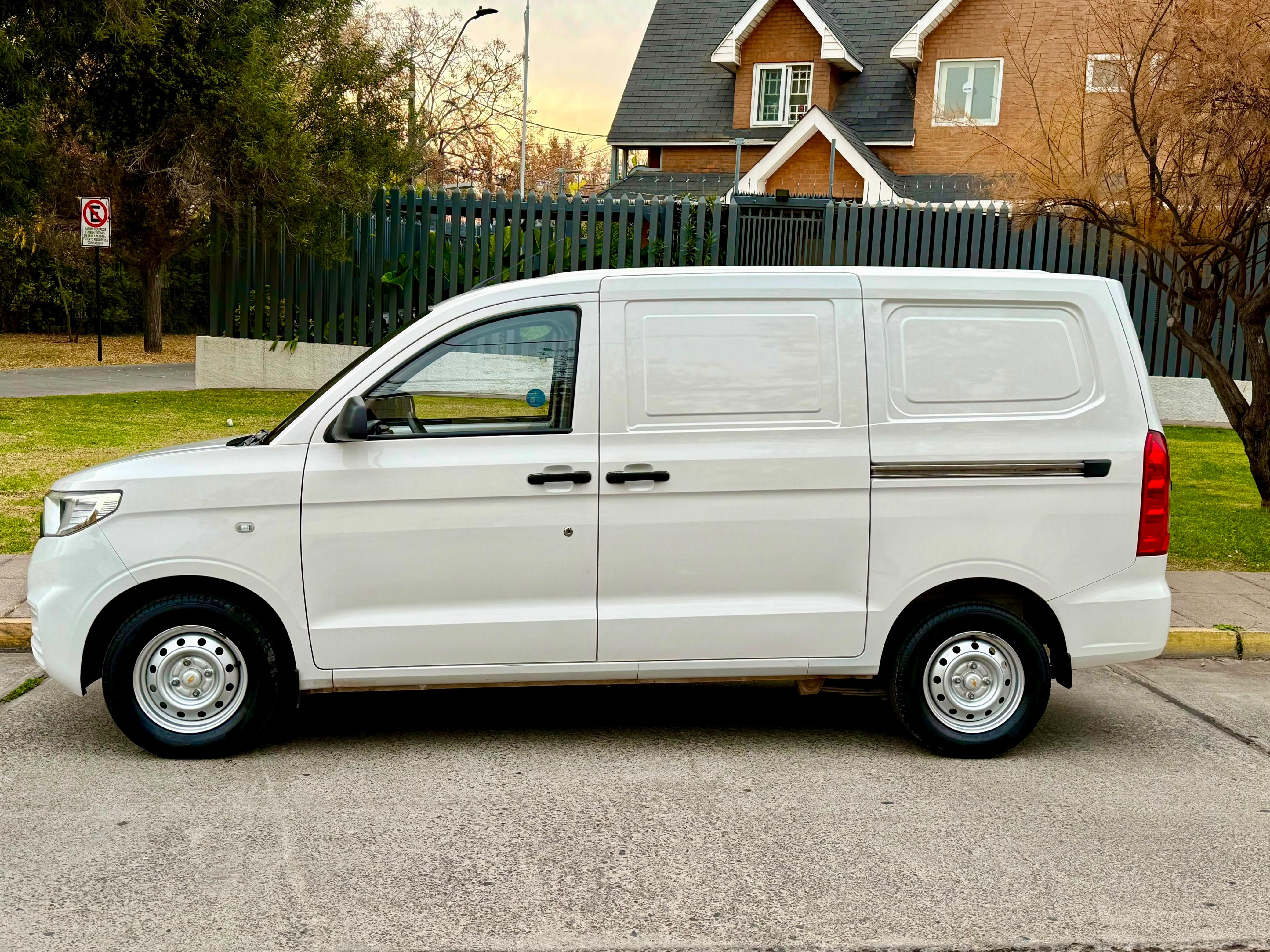 Chevrolet N400 — foto 5 de 6