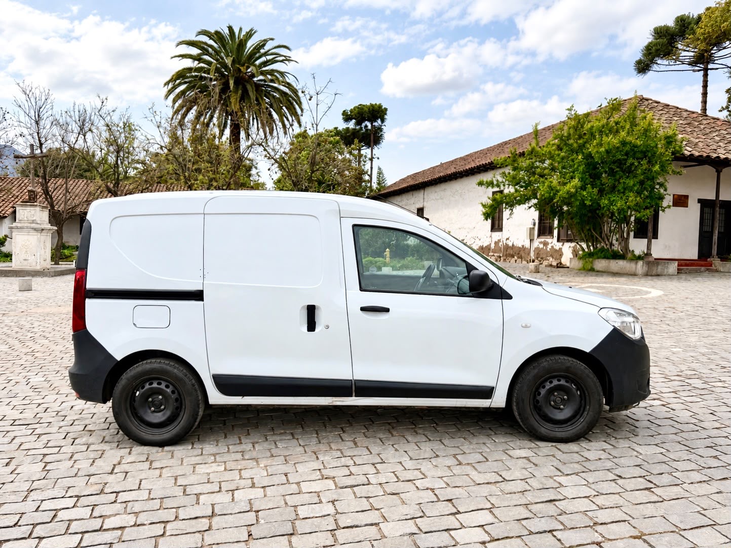 Renault Dokker — foto 6 de 15