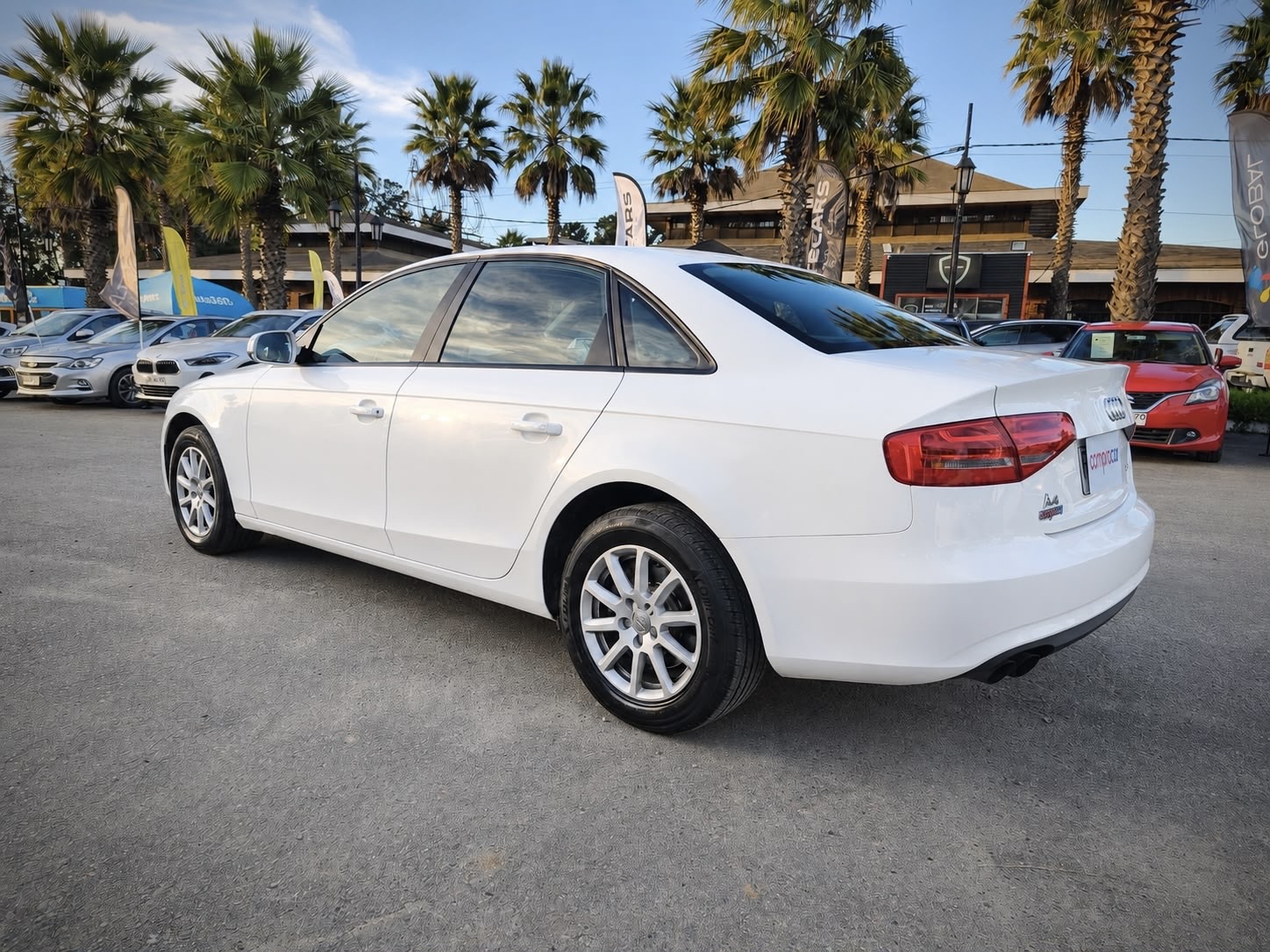 Audi A4 — foto 4 de 16