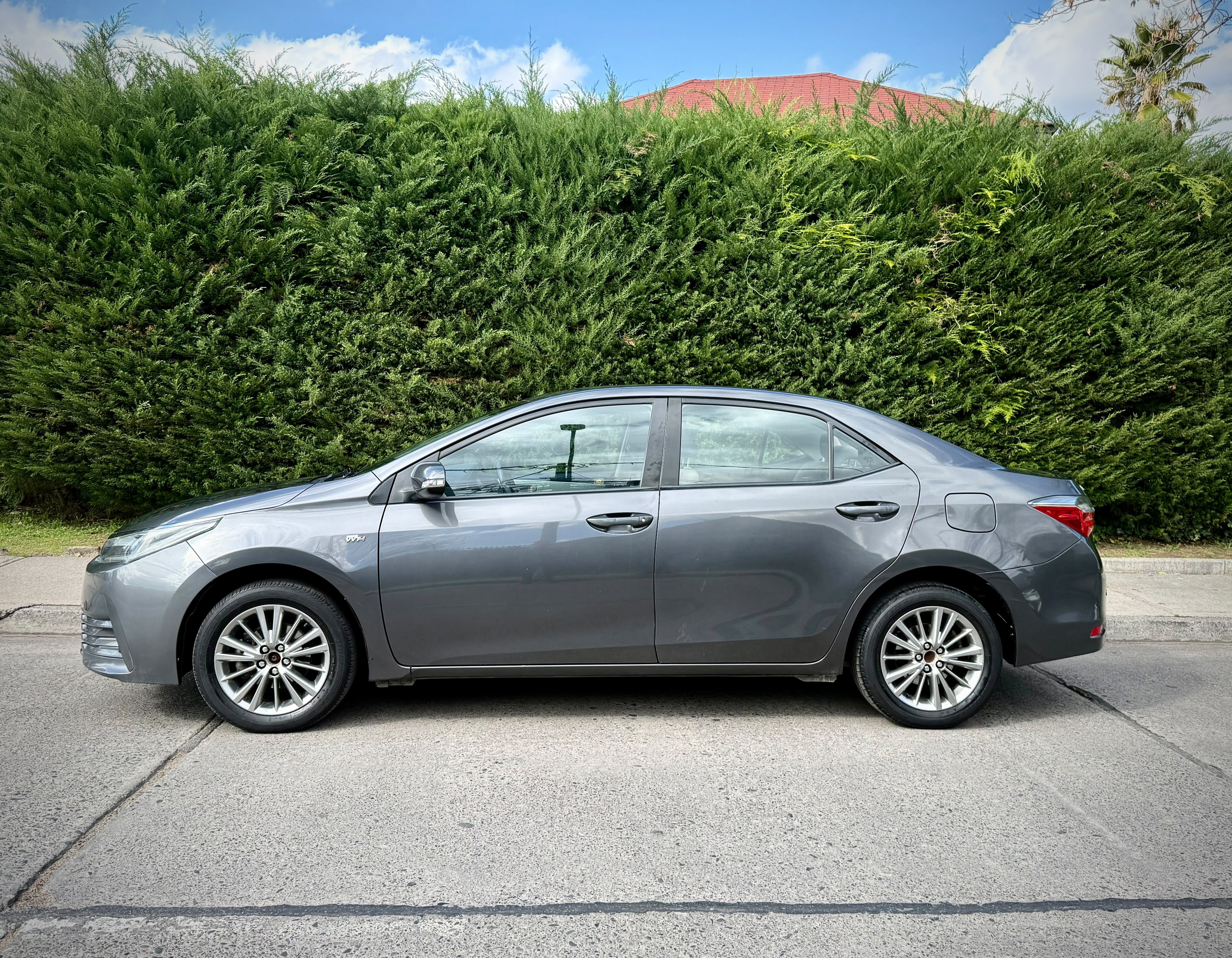 Toyota Corolla — foto 5 de 18