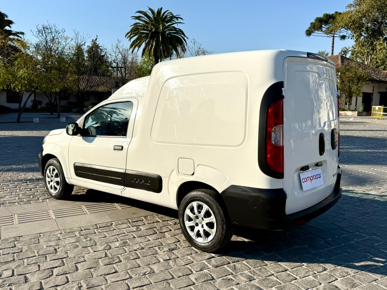 RAM Van700 — foto 4 de 20