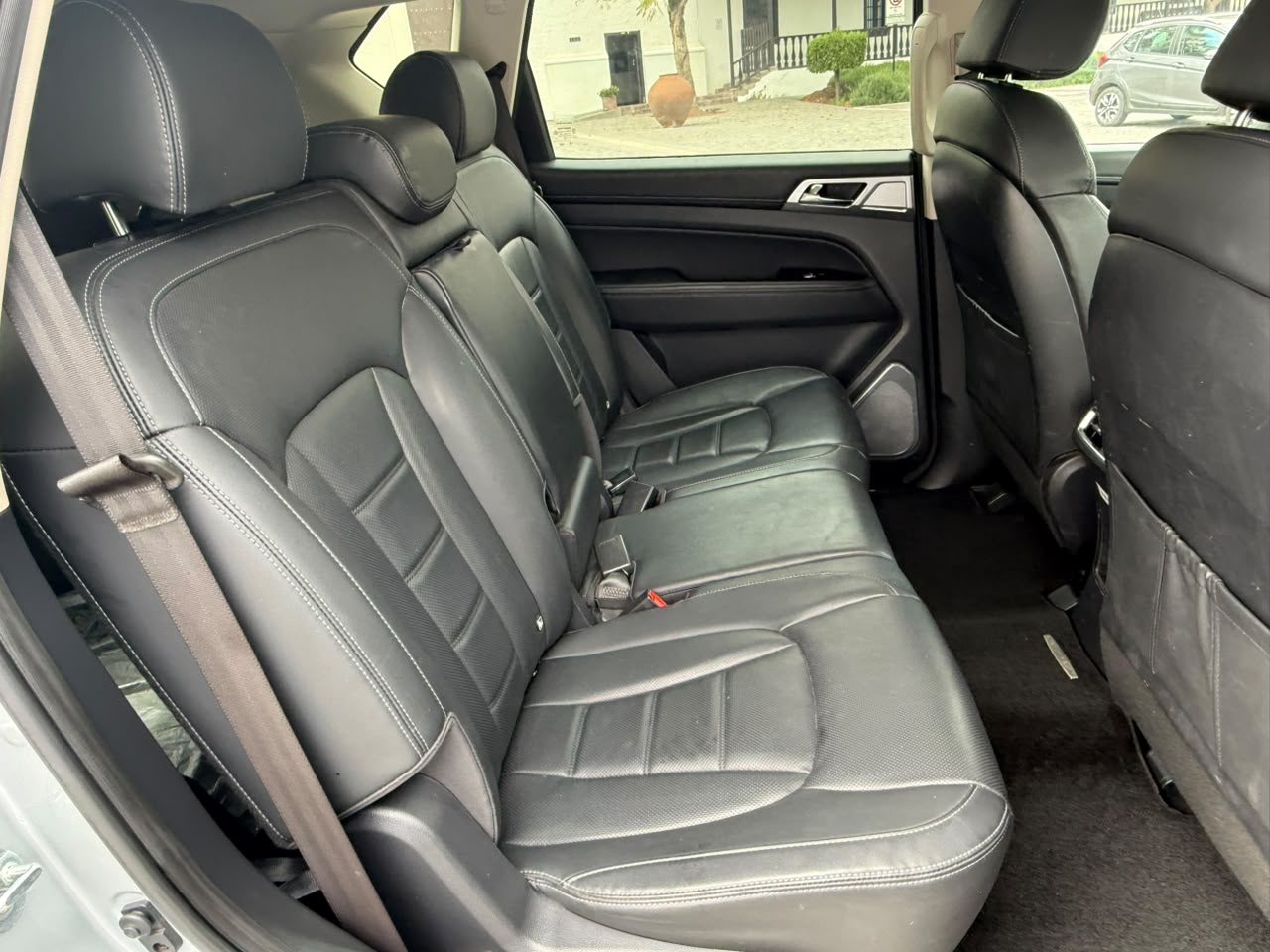 SsangYong Rexton New — foto 18 de 20