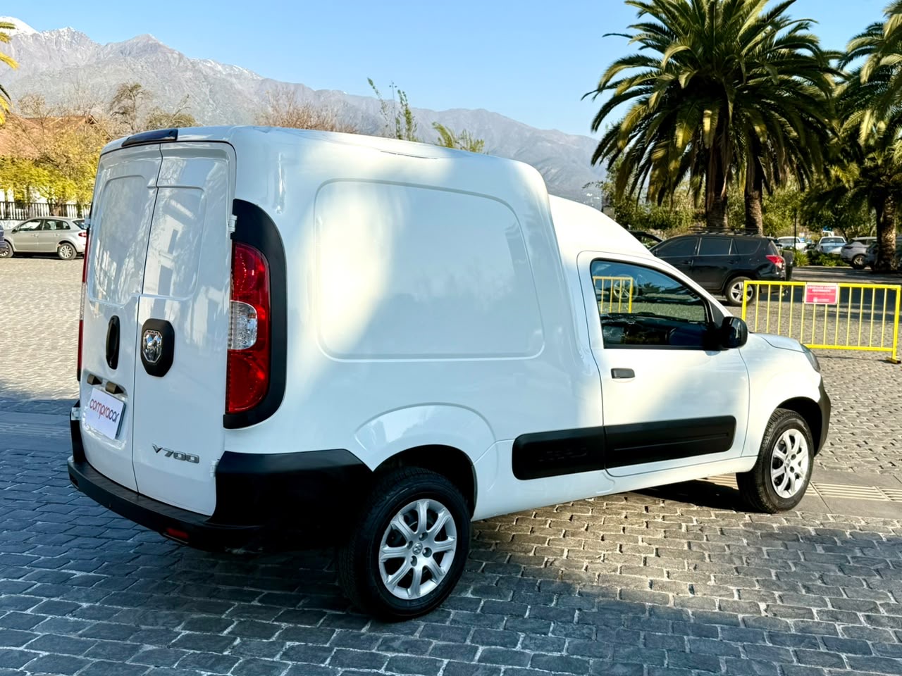 RAM Van700 — foto 3 de 20