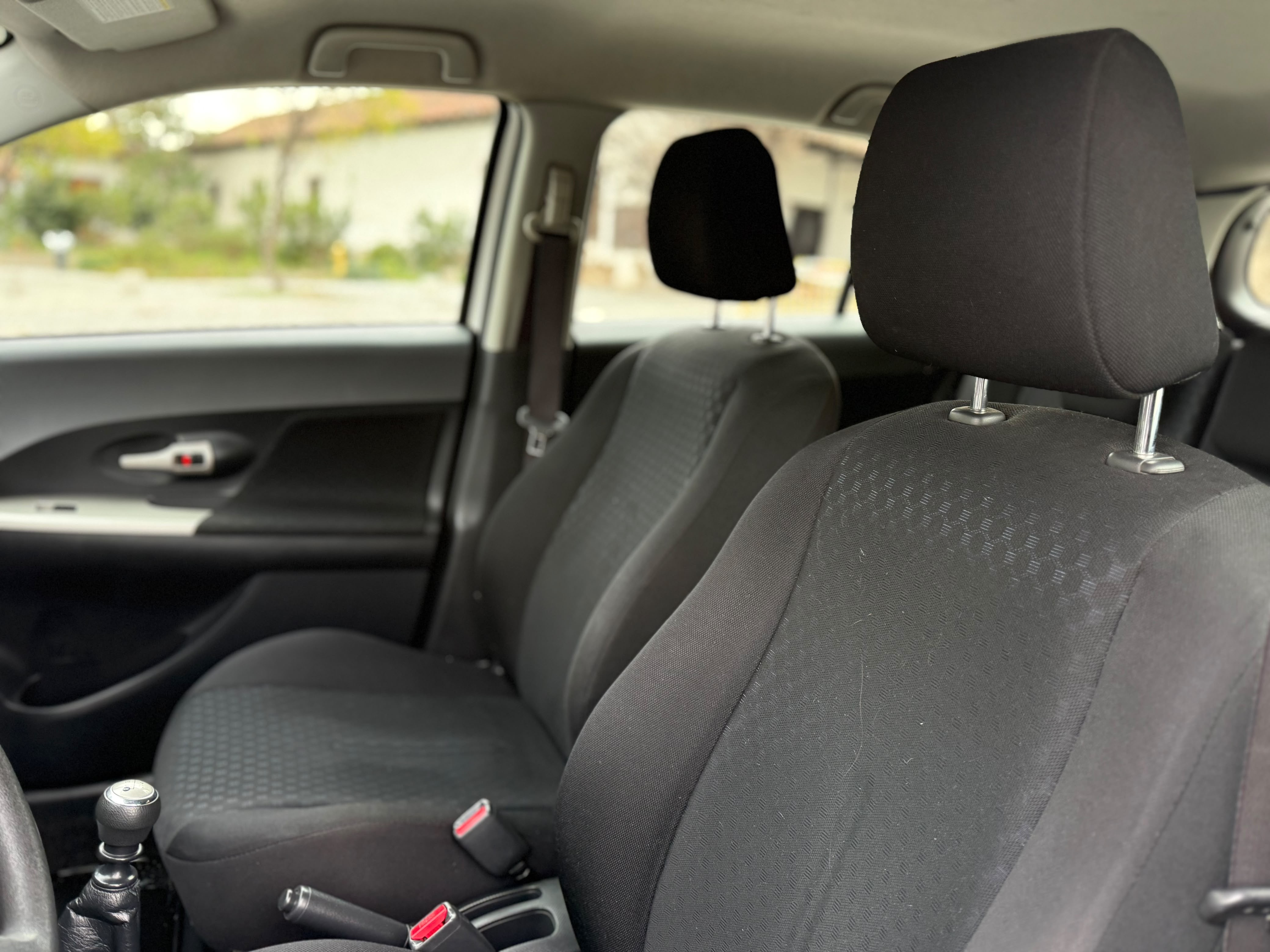 Toyota Urban — foto 17 de 17
