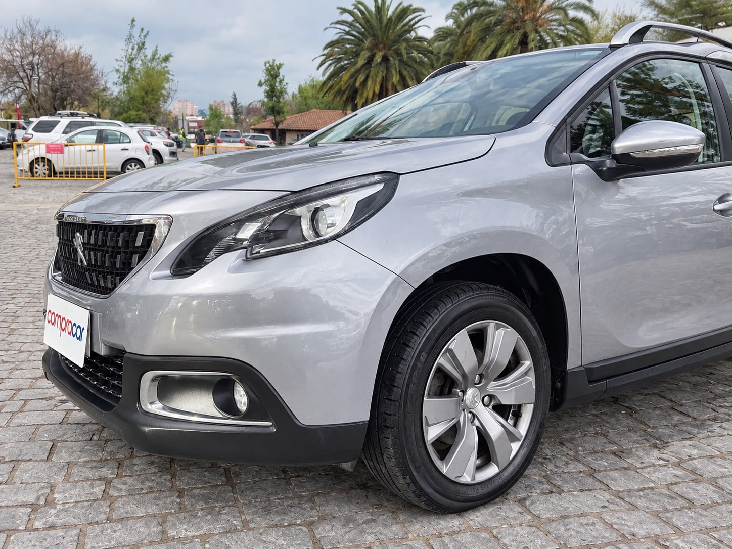 Peugeot 2008 — foto 7 de 15