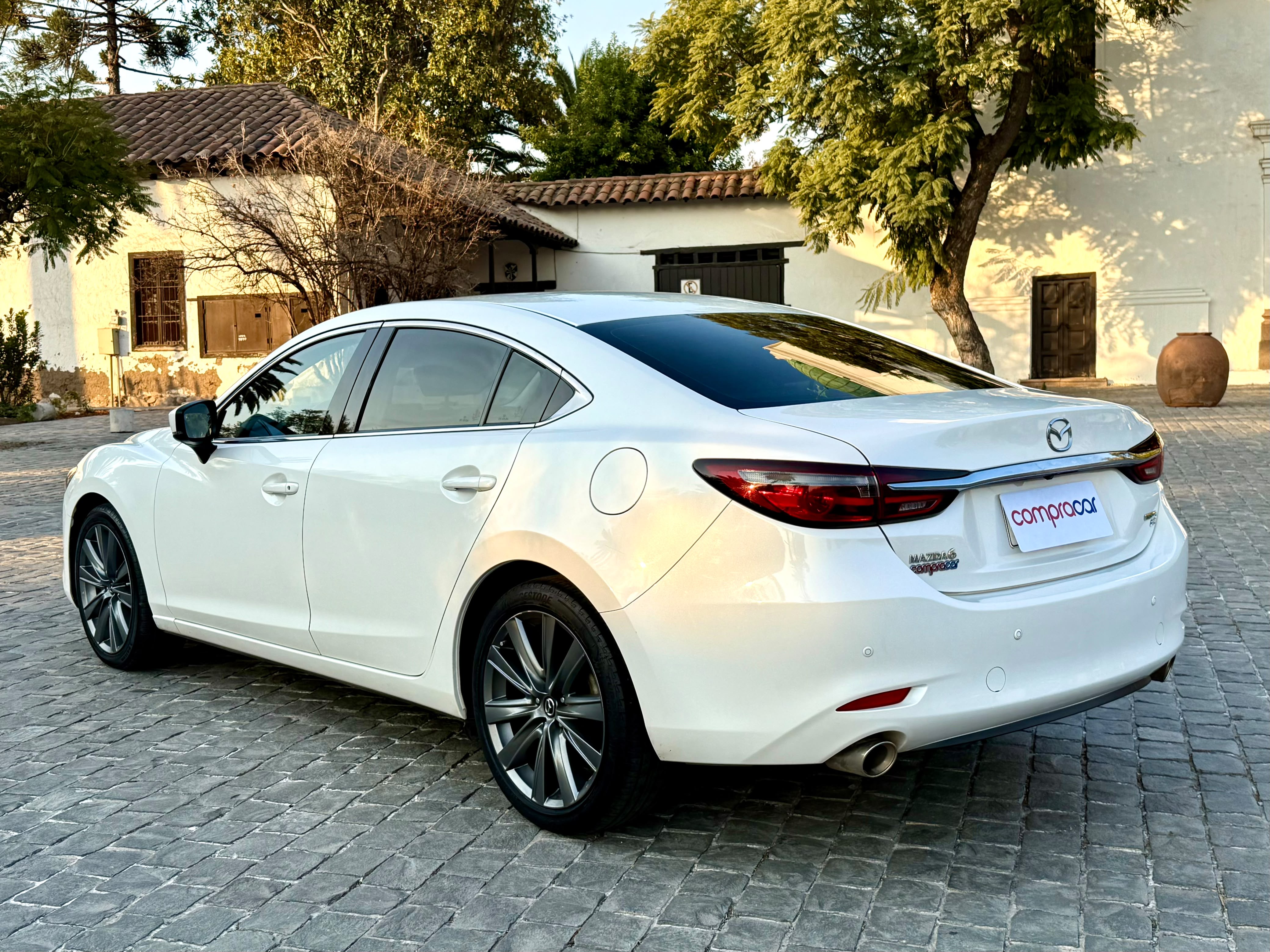 Mazda Mazda6 — foto 4 de 19