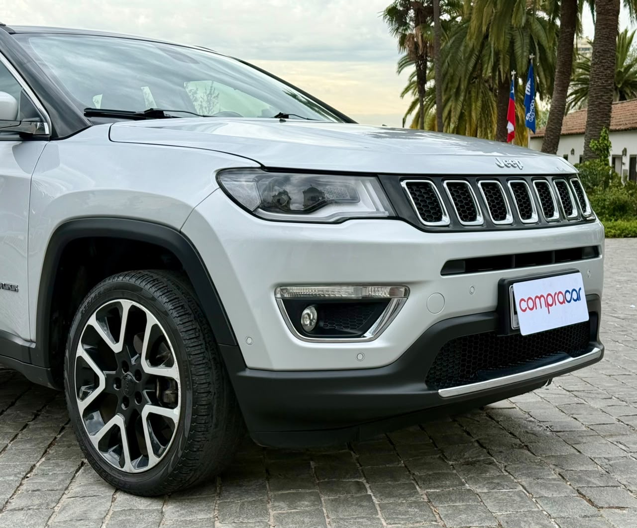 Jeep Compass — foto 9 de 20