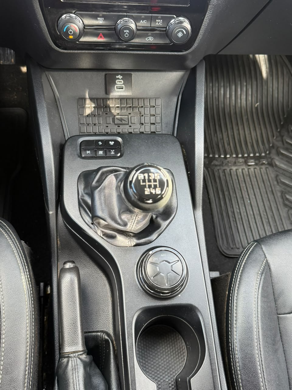 Ford Ranger — foto 13 de 20