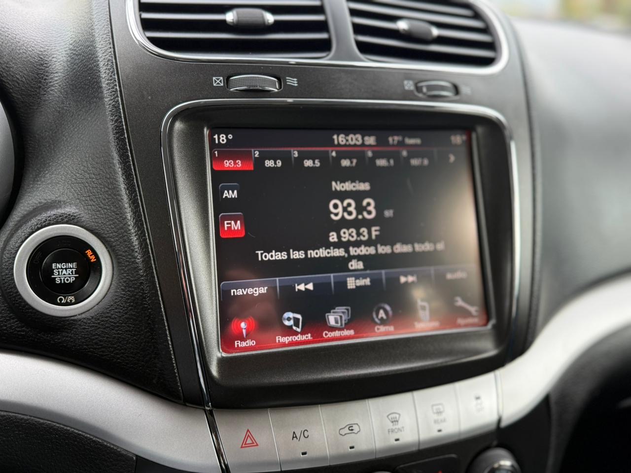 Dodge Journey — foto 12 de 21