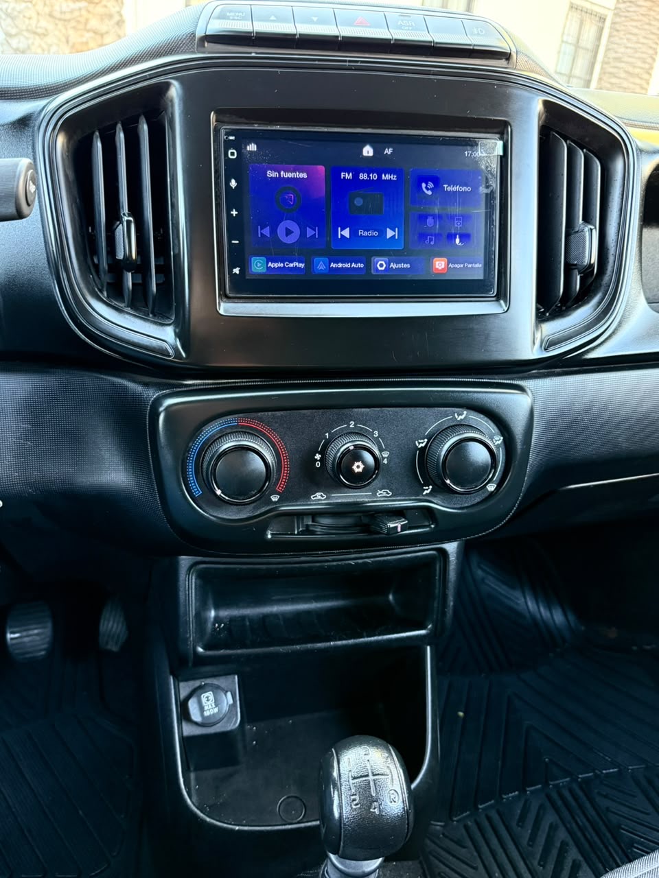 RAM Van700 — foto 14 de 20