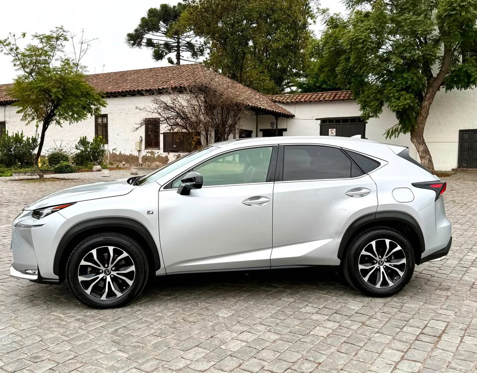Lexus Nx200 — foto 5 de 20