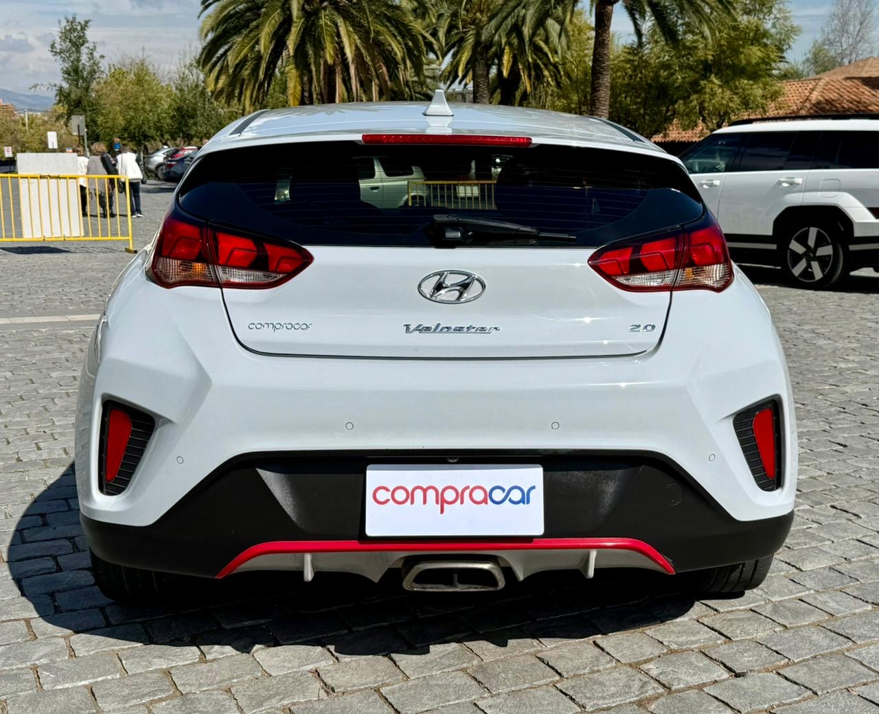 Hyundai Veloster — foto 8 de 13