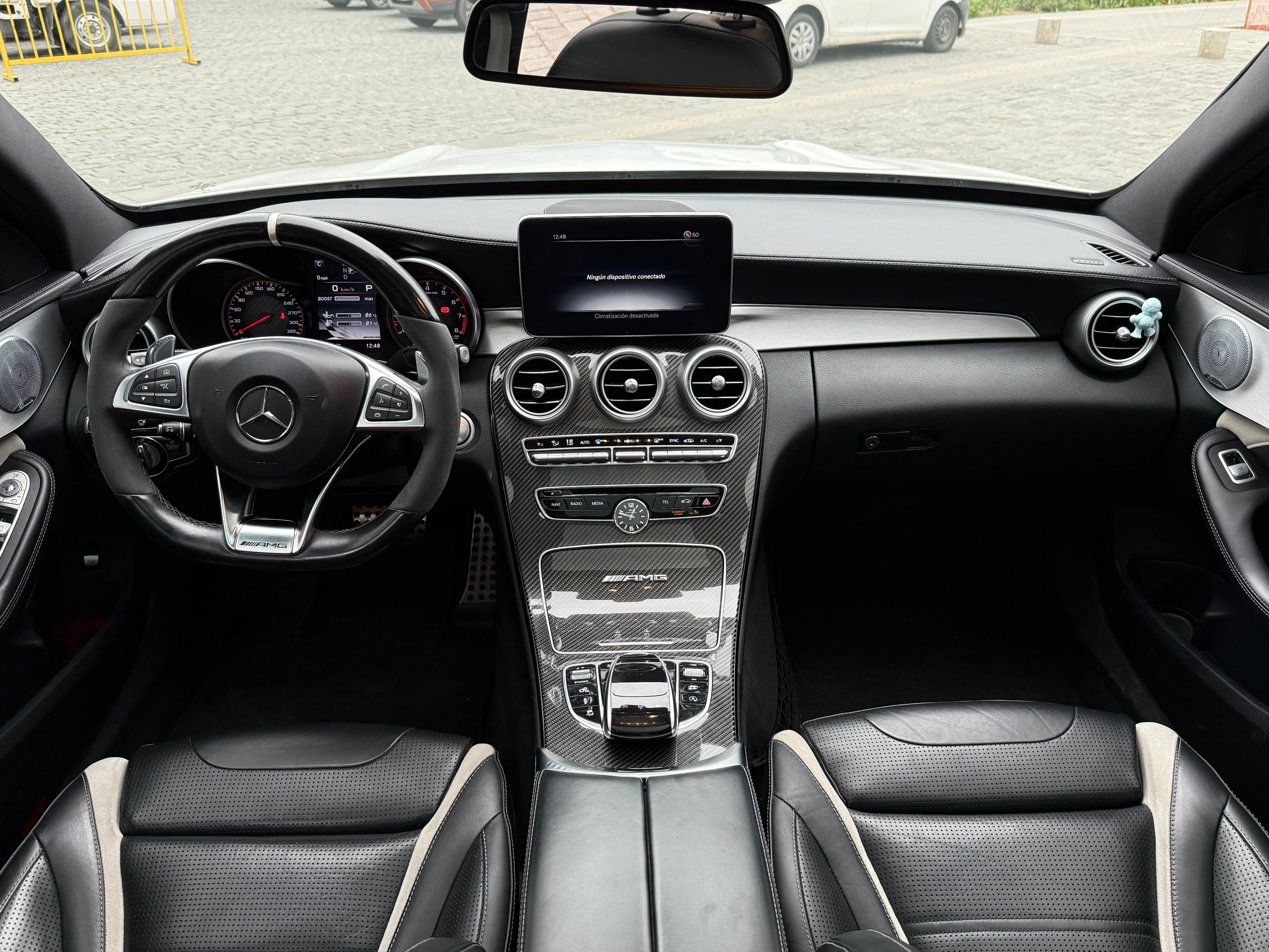 Mercedes-Benz C63 S — foto 17 de 20