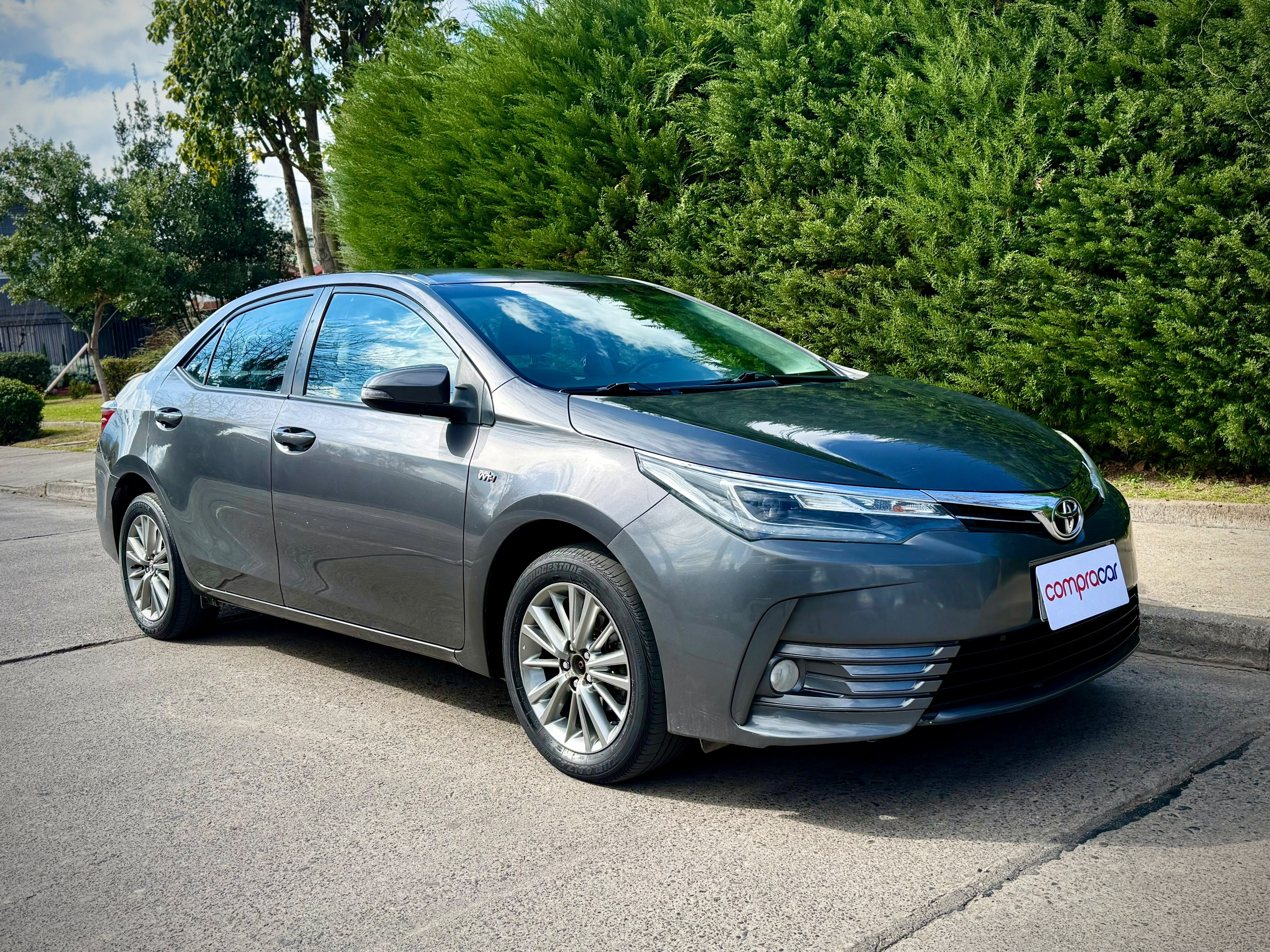 Toyota Corolla — foto 2 de 18