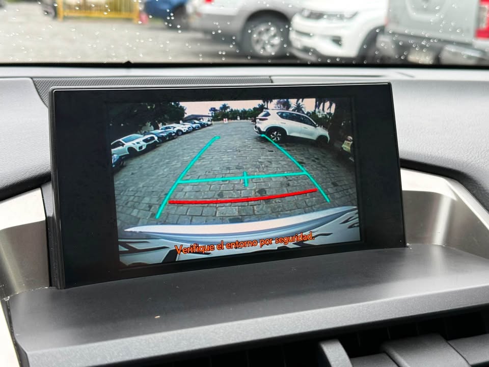 Lexus Nx200 — foto 14 de 20