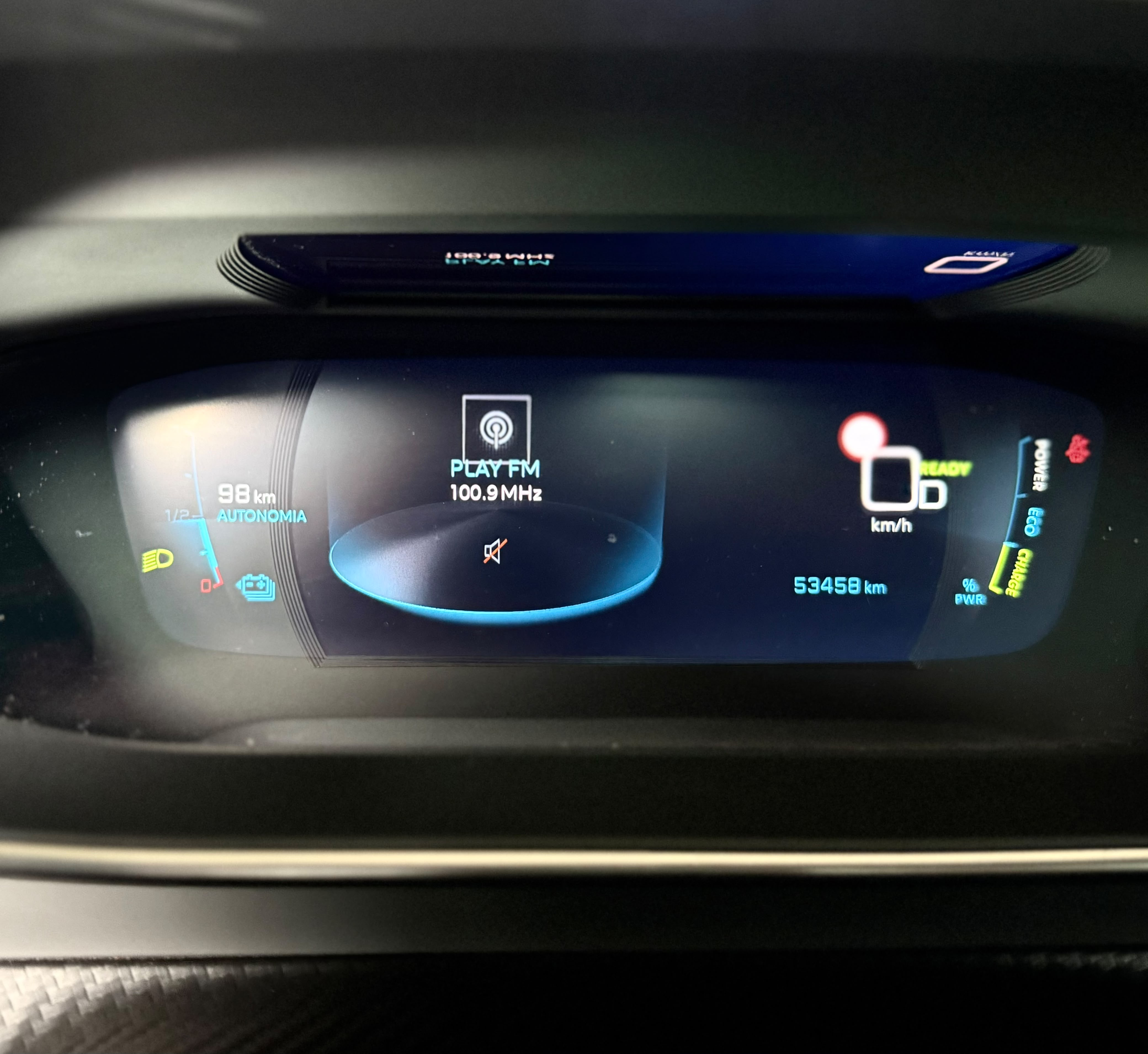 Peugeot 2008 — foto 16 de 20