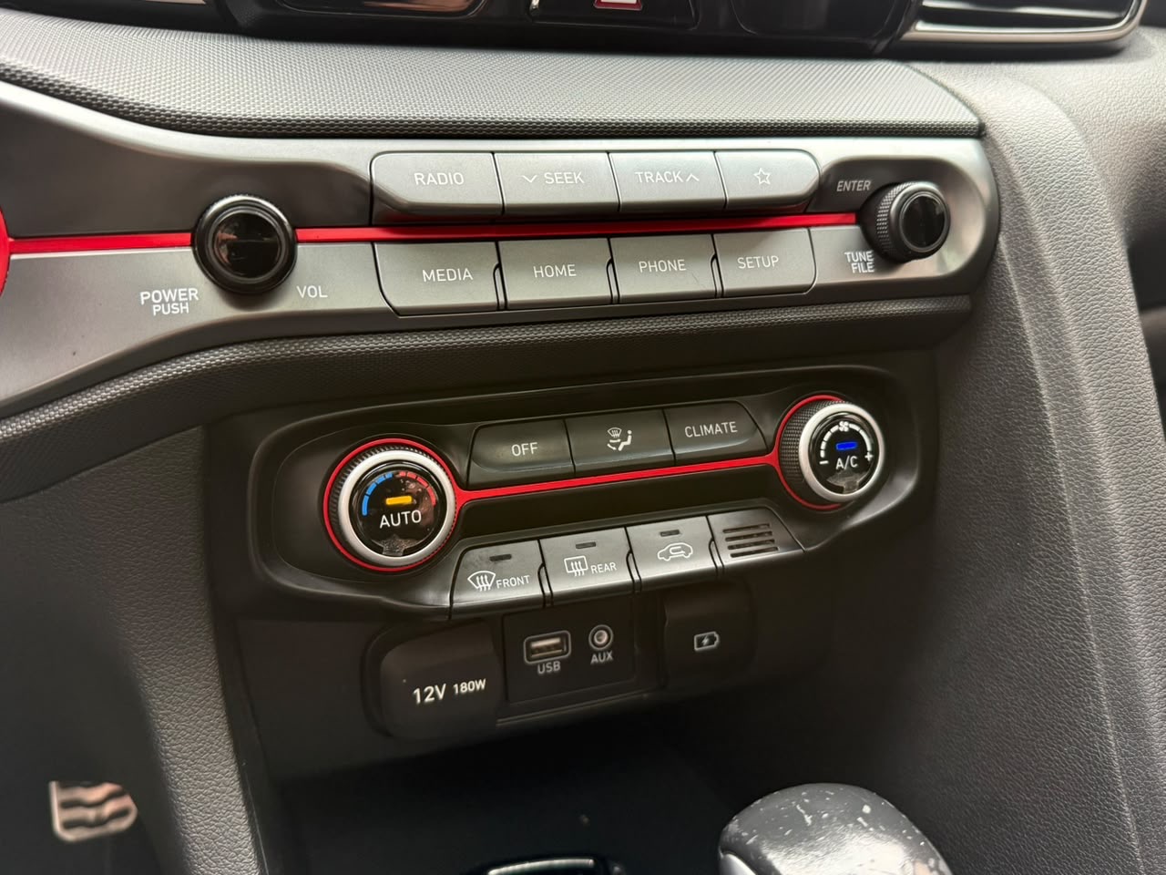 Hyundai Veloster — foto 16 de 21