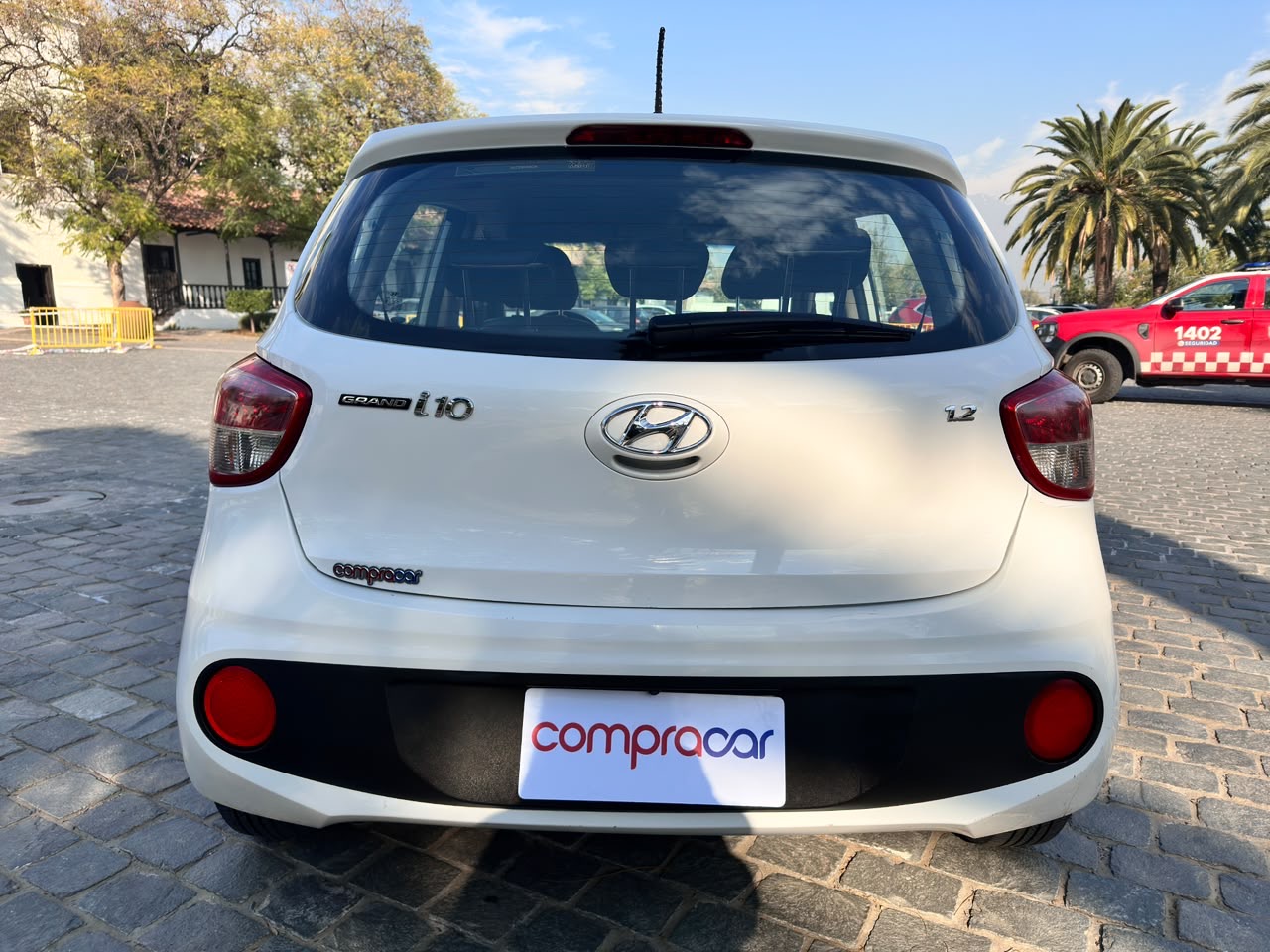 Hyundai Grand I-10 — foto 8 de 14