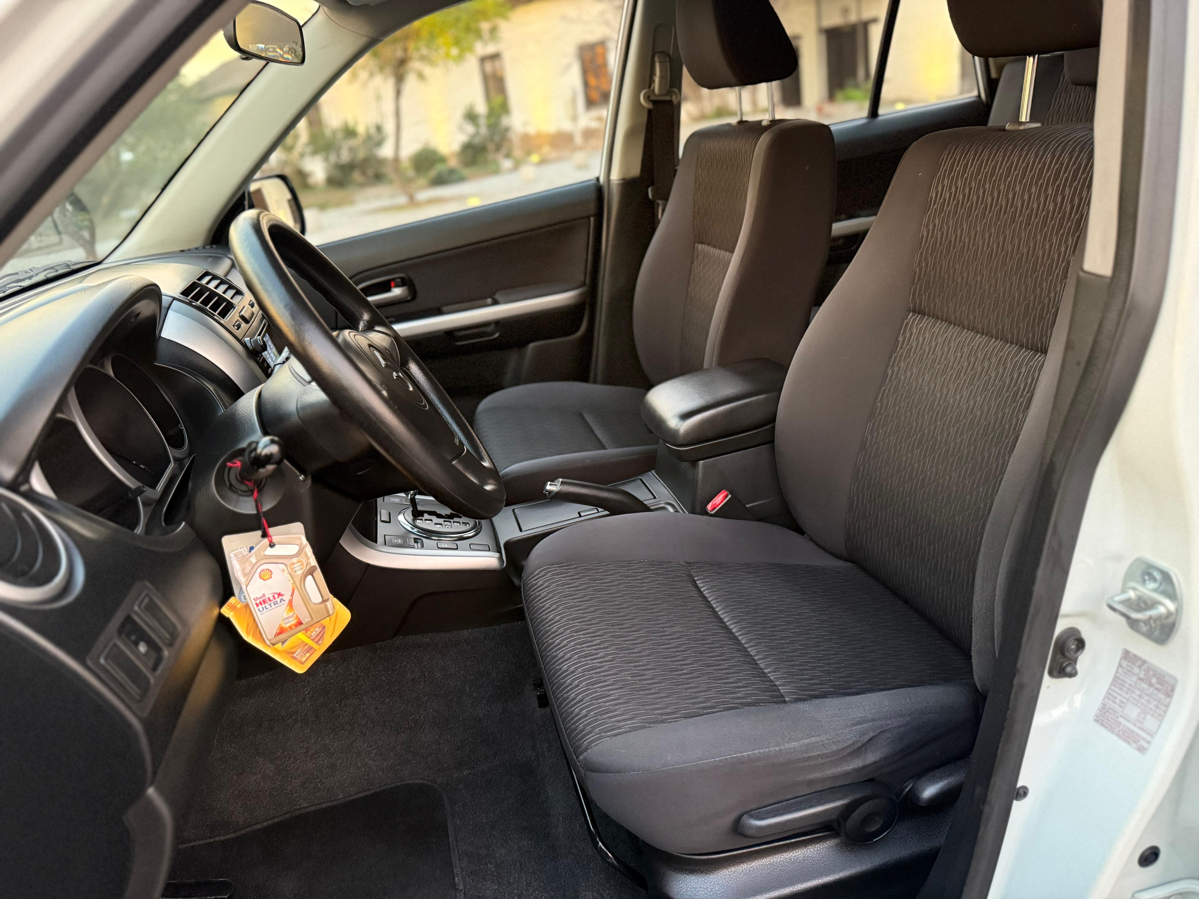 Suzuki Grand Nomade — foto 16 de 17