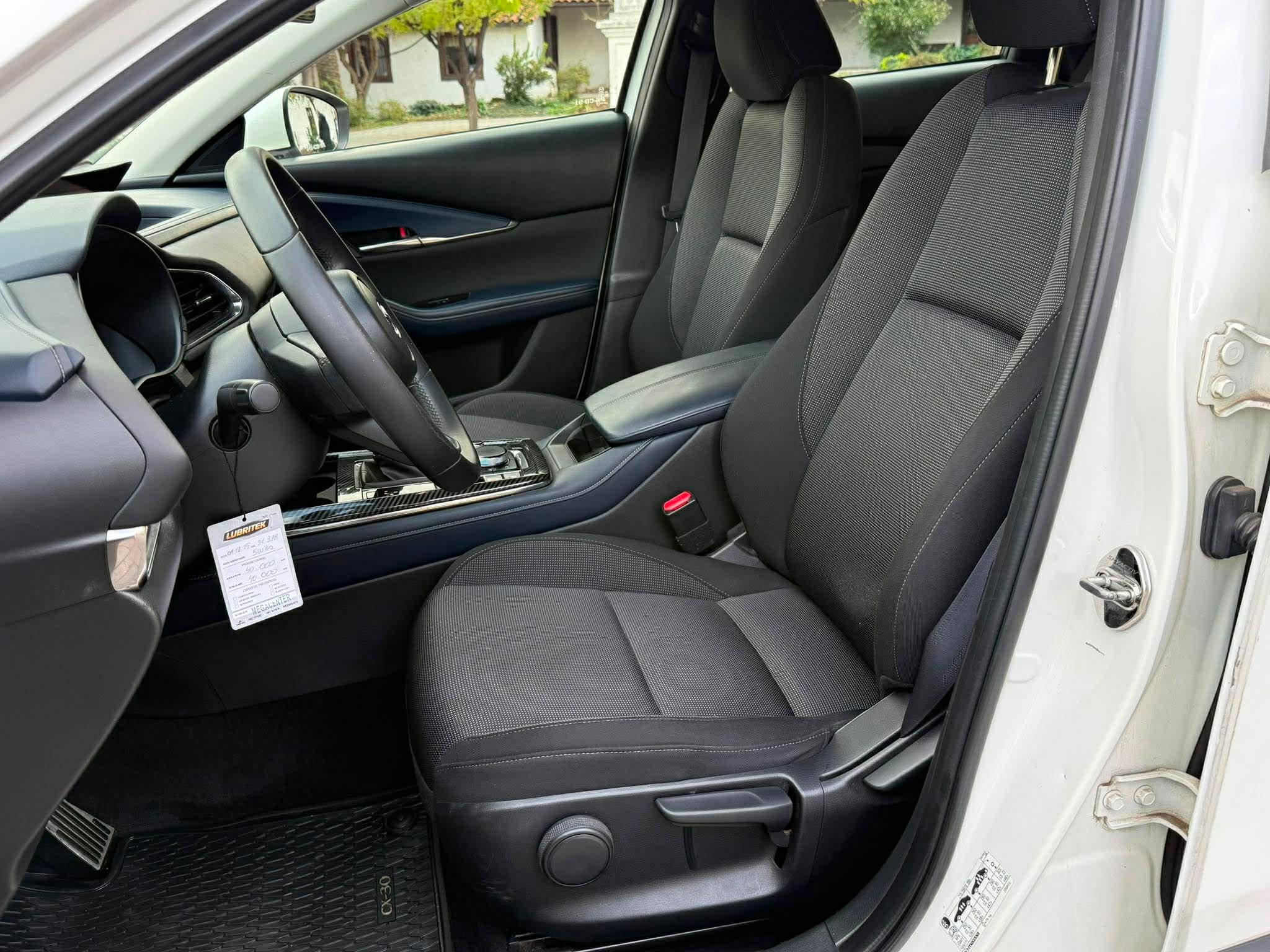 Mazda CX-30 — foto 18 de 20