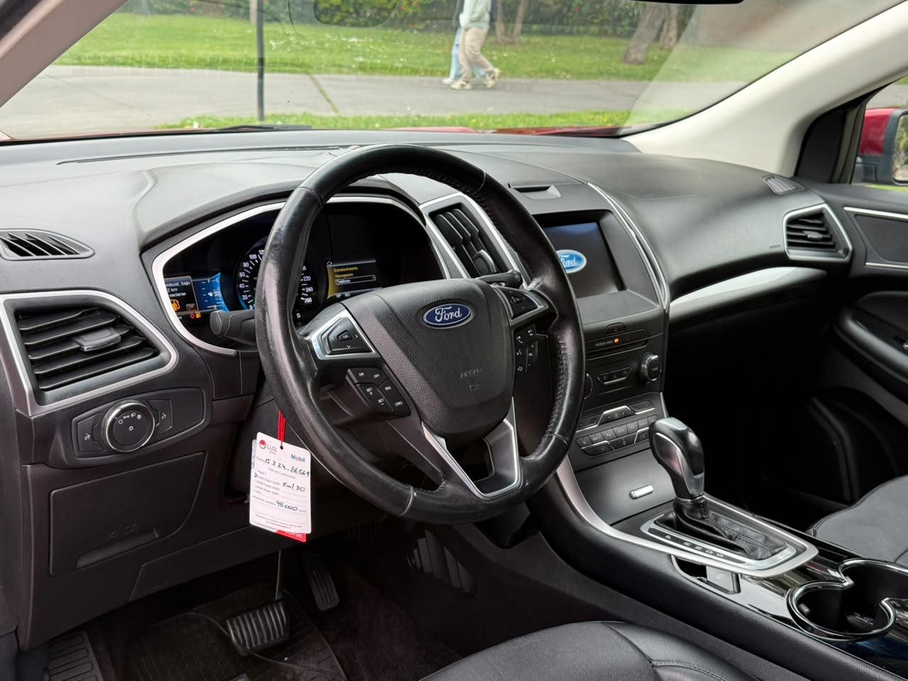 Ford Edge — foto 18 de 20