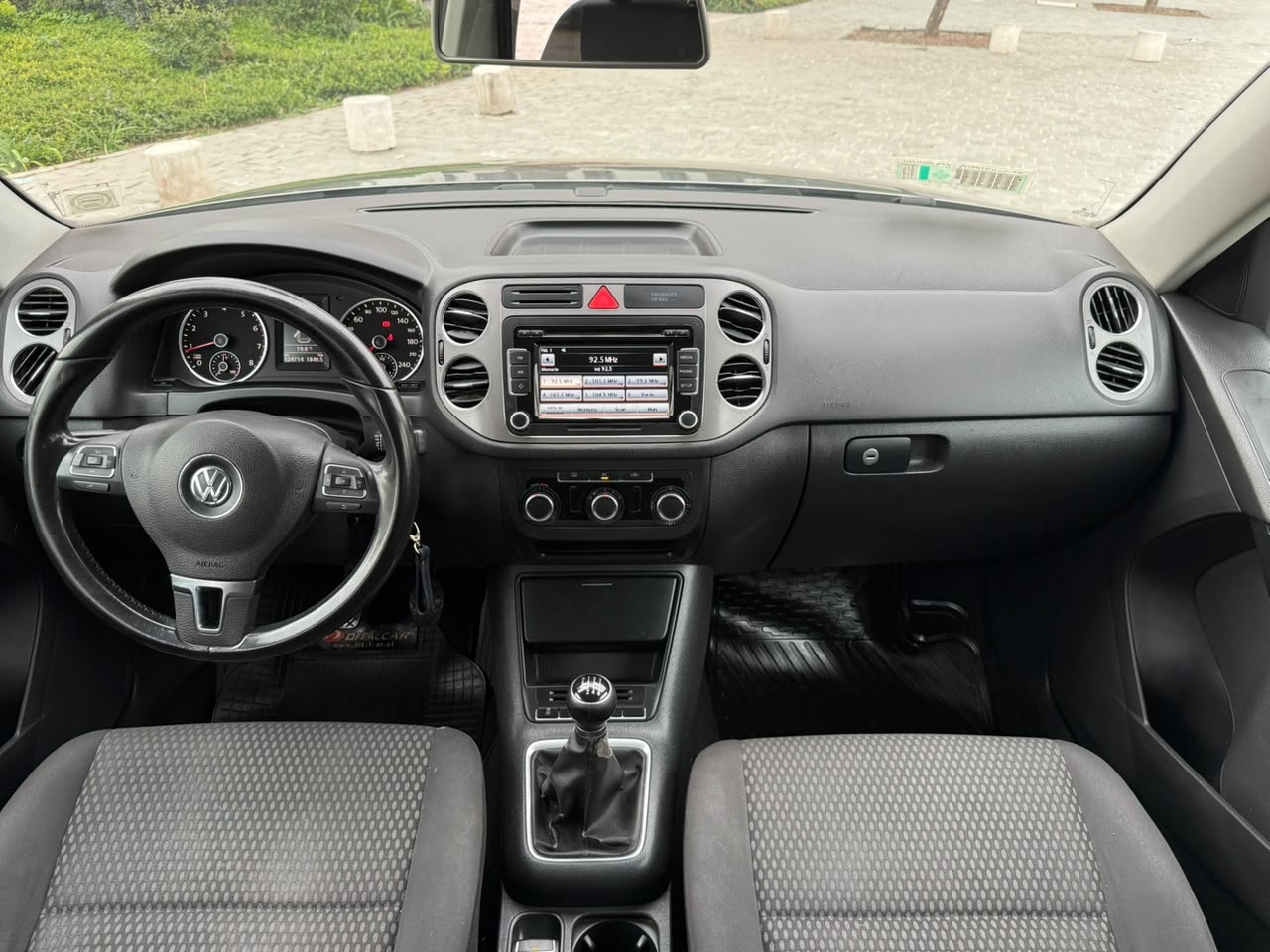 Volkswagen Tiguan — foto 13 de 20