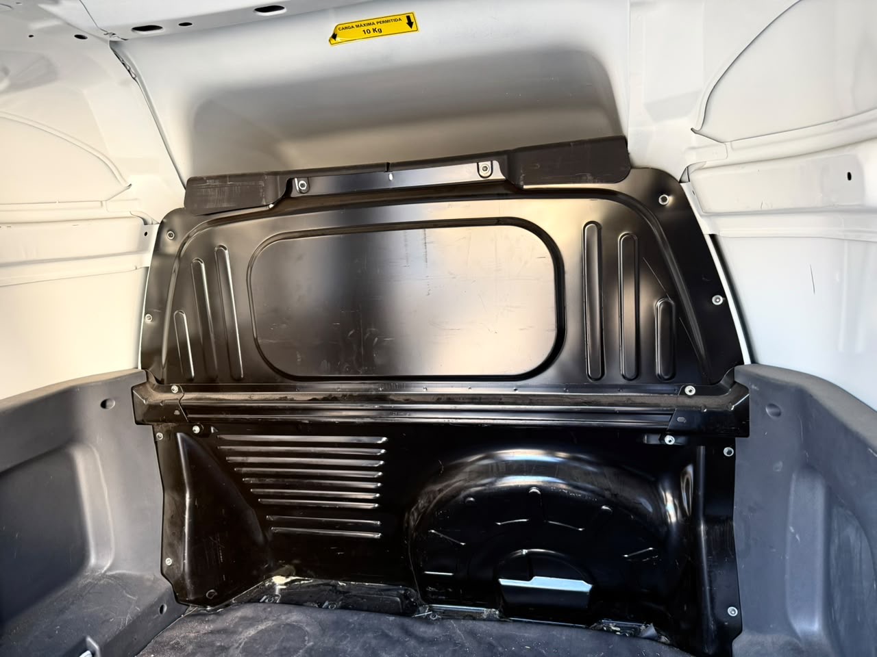 RAM Van700 — foto 13 de 20