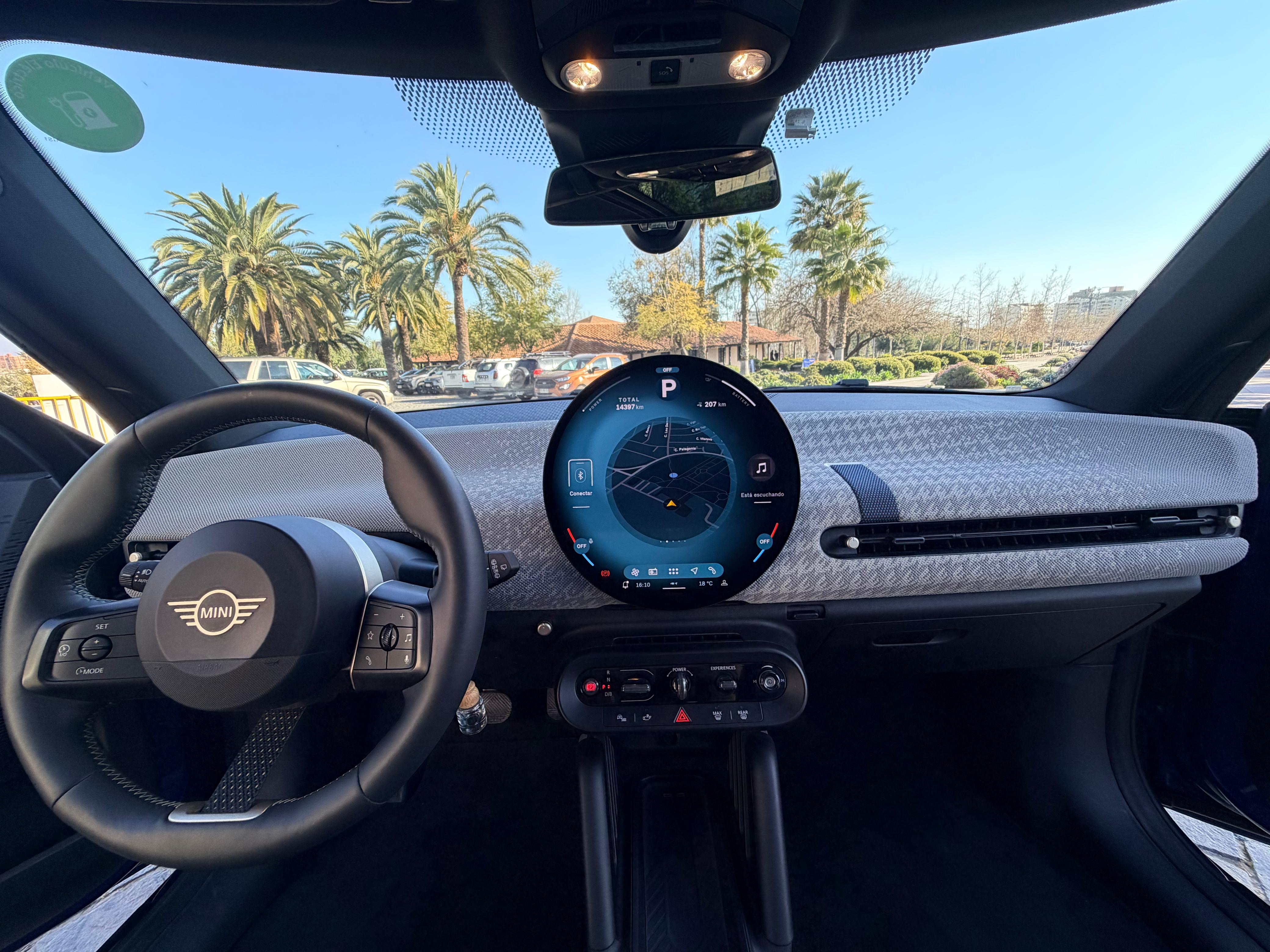 MINI Cooper — foto 10 de 17
