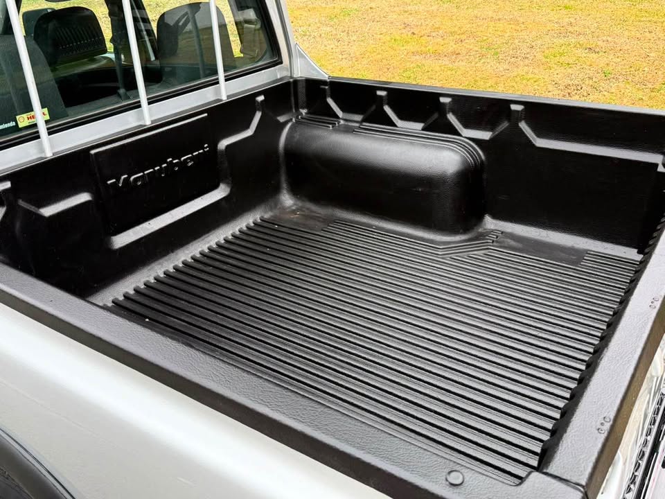 Nissan Terrano — foto 12 de 20