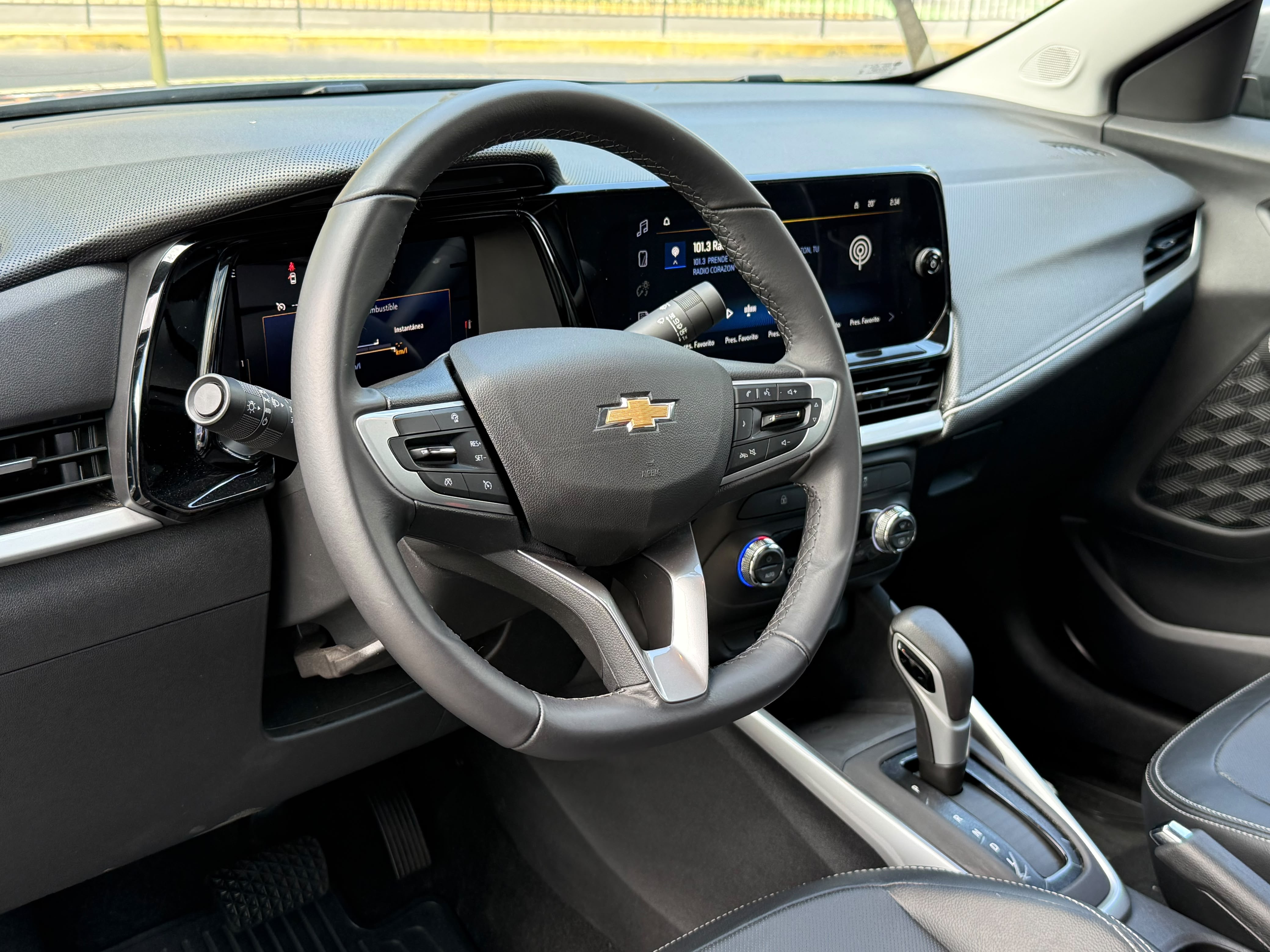 Chevrolet Montana — foto 18 de 20